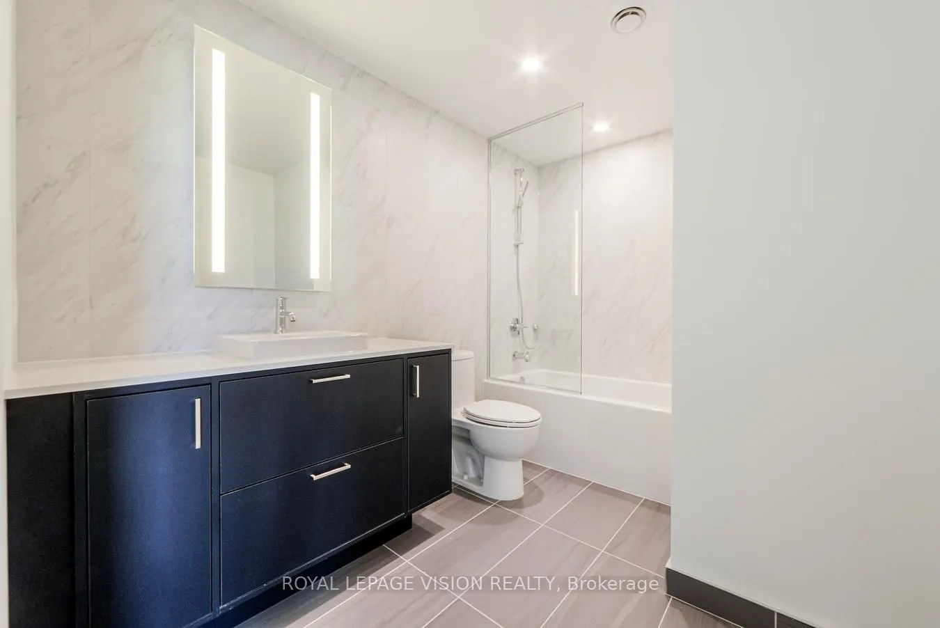259 The Kingsway, #412