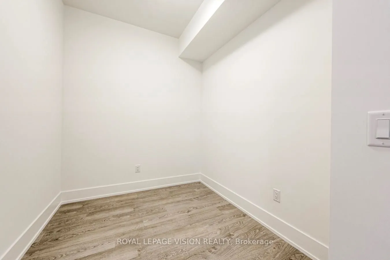 259 The Kingsway, #412