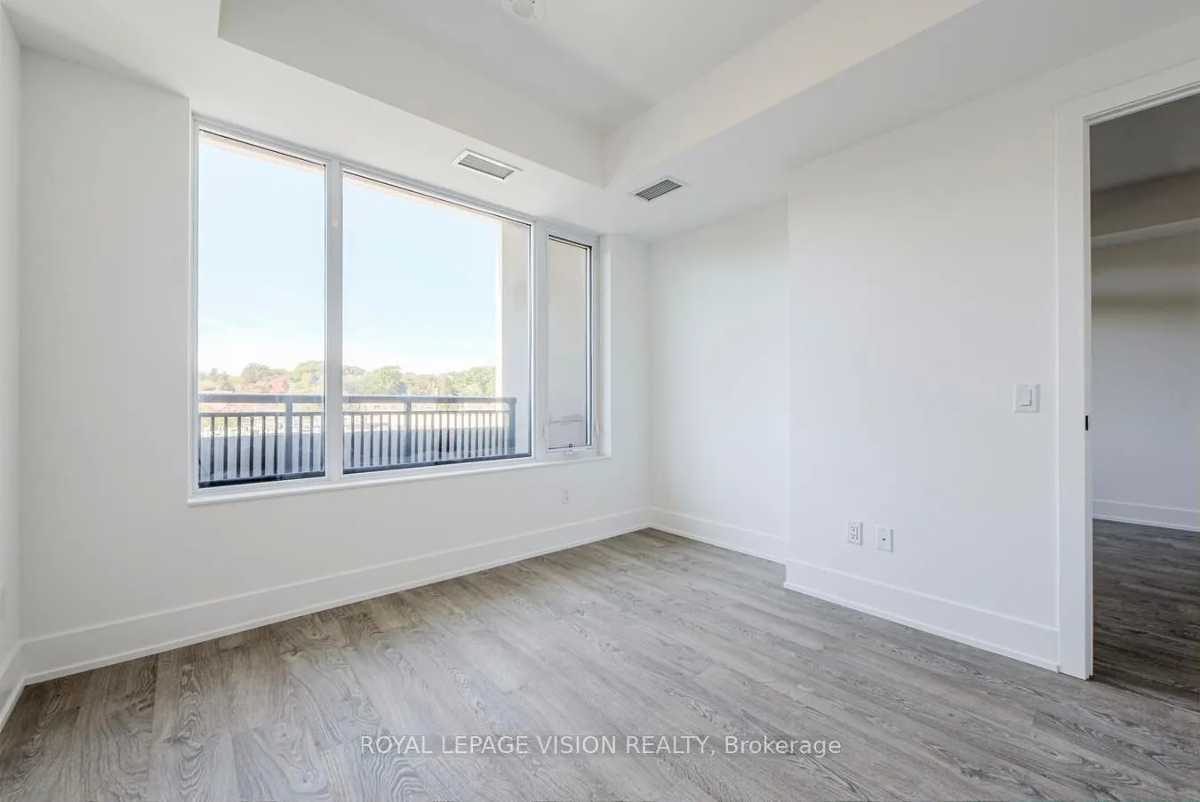 259 The Kingsway, #412