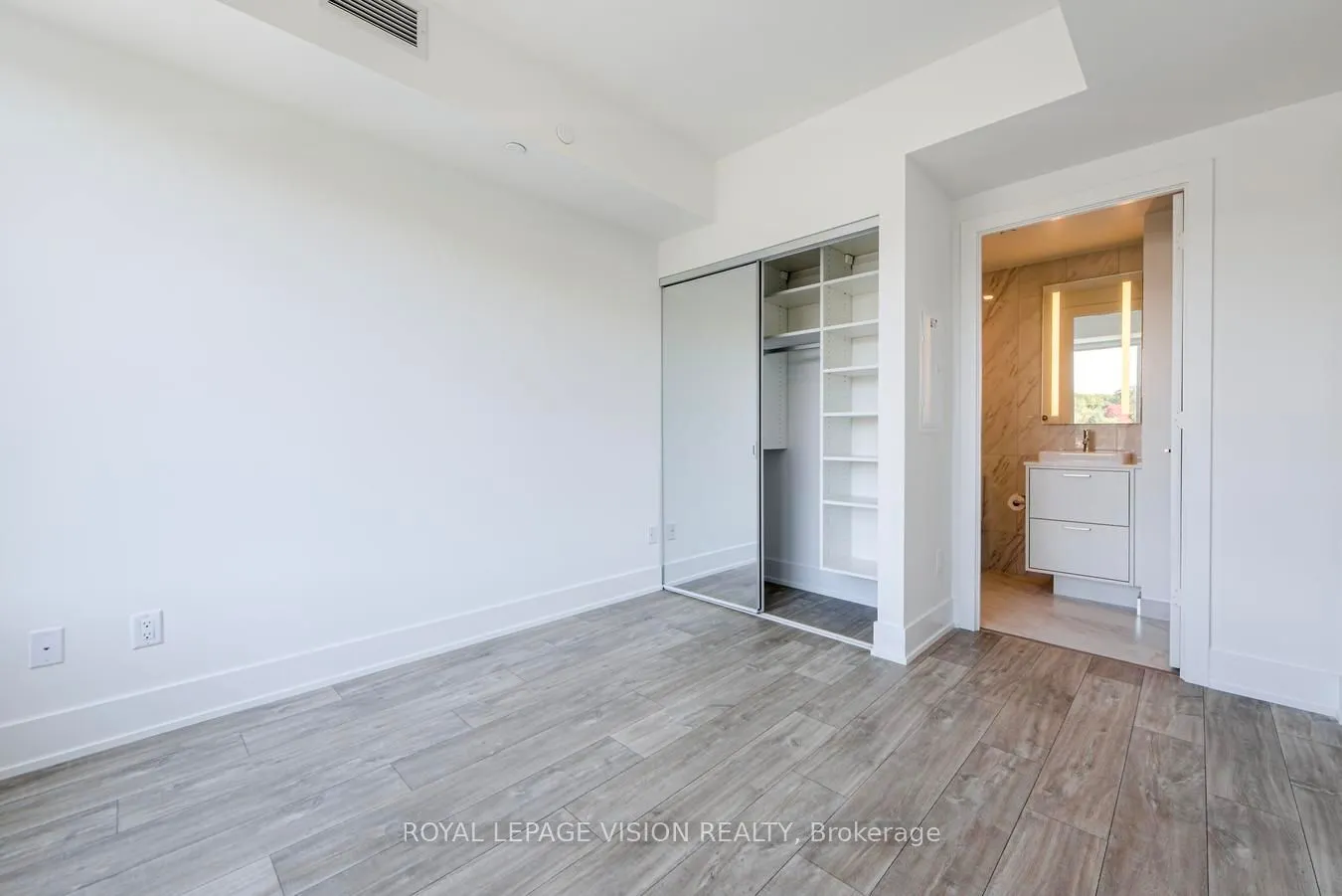259 The Kingsway, #413