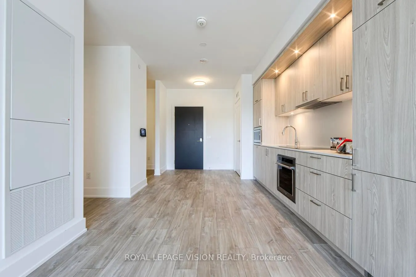 259 The Kingsway, #413