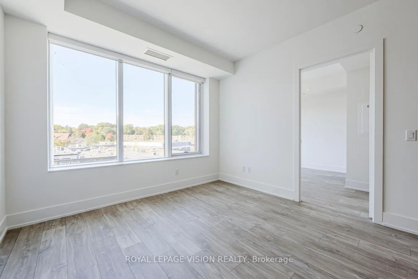 259 The Kingsway, #413