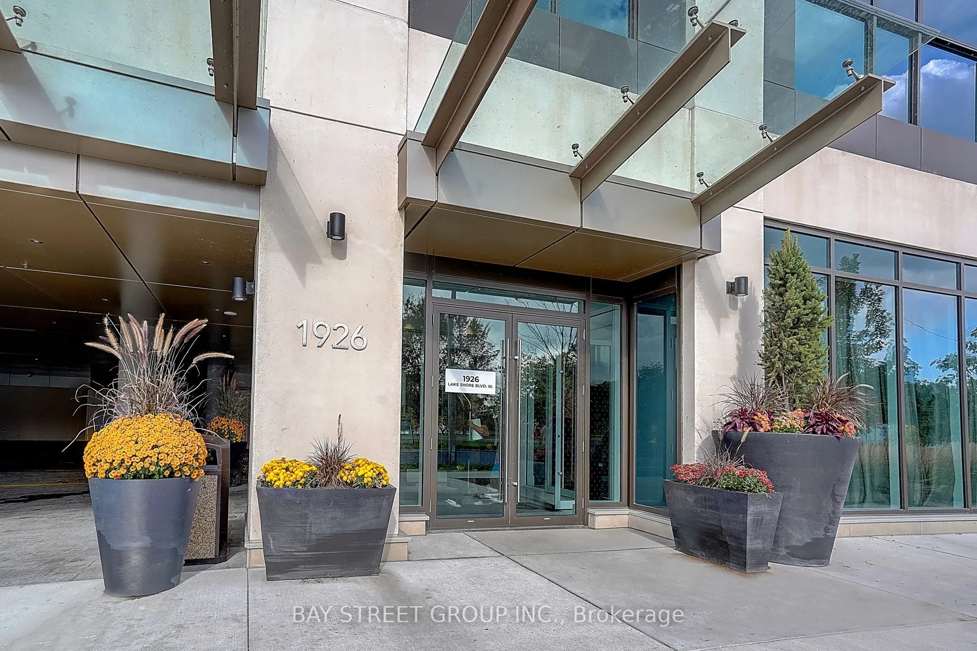 1926 Lake Shore Boulevard W, #3805