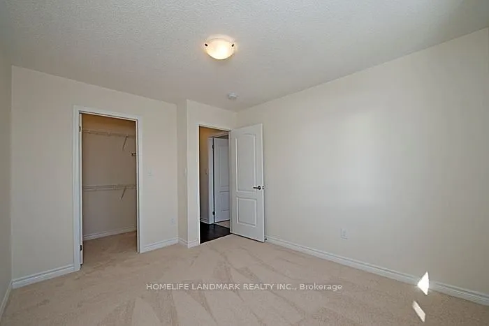 1646 Gainer Crescent