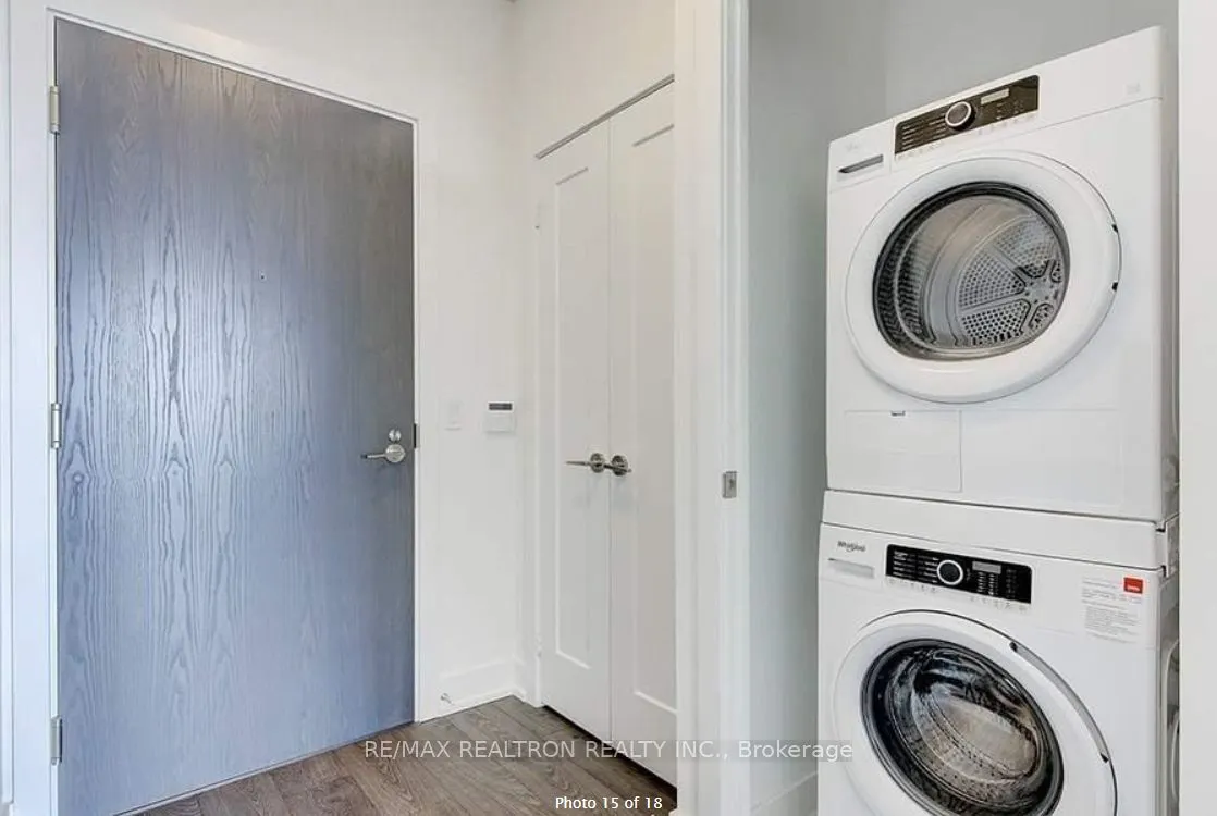 7 Mabelle Avenue, #4010