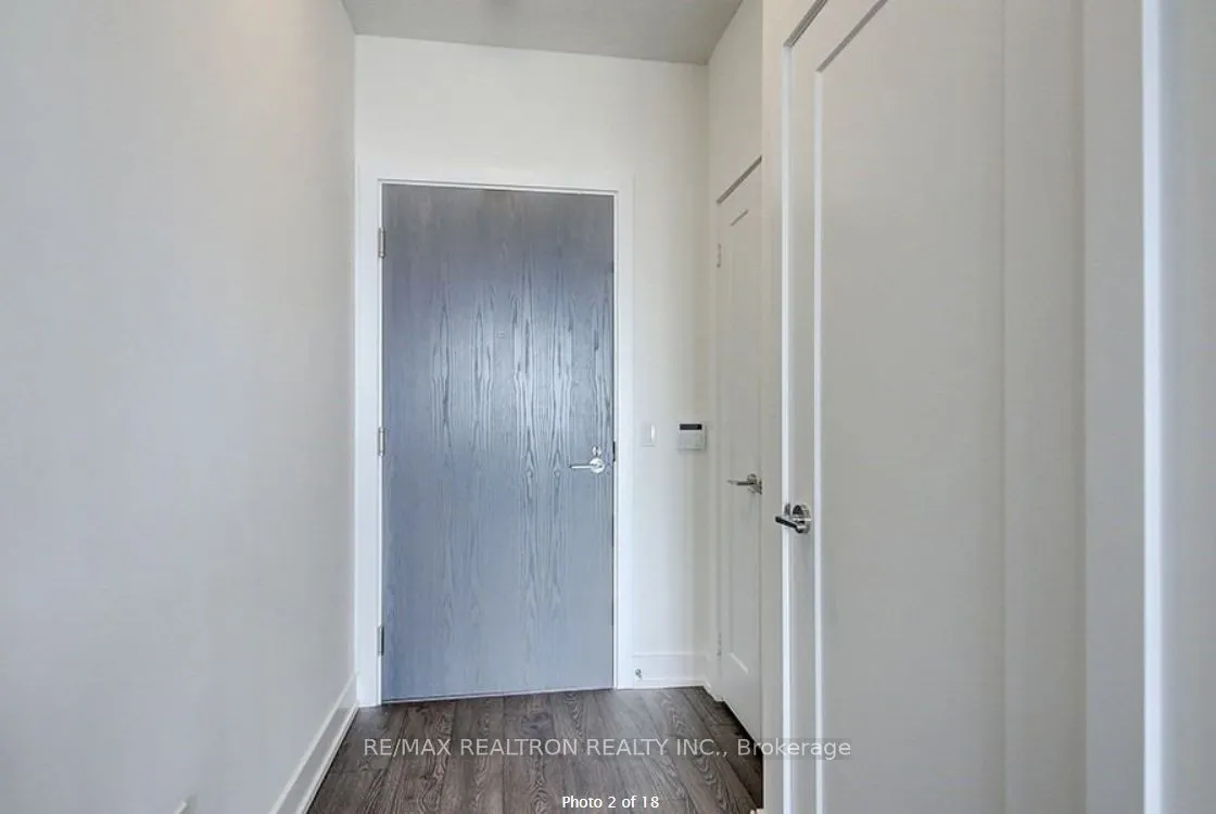7 Mabelle Avenue, #4010