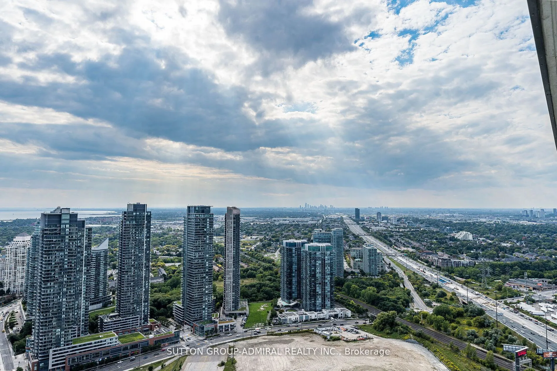 38 Annie Craig Drive, #4806