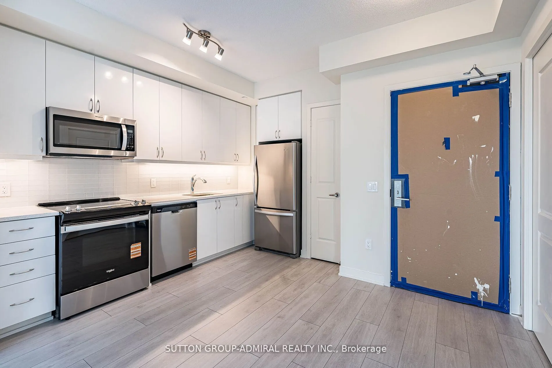 38 Annie Craig Drive, #4806