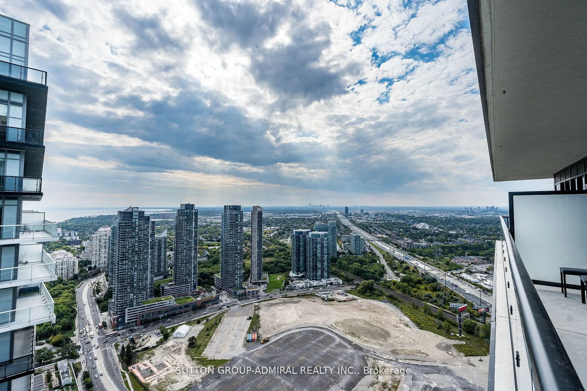 38 Annie Craig Drive, #4806