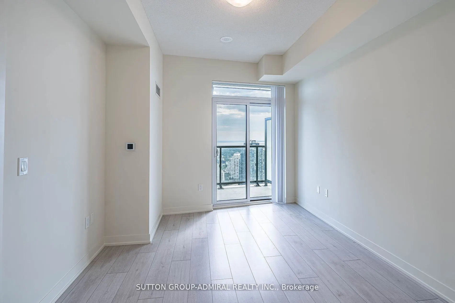 38 Annie Craig Drive, #4806