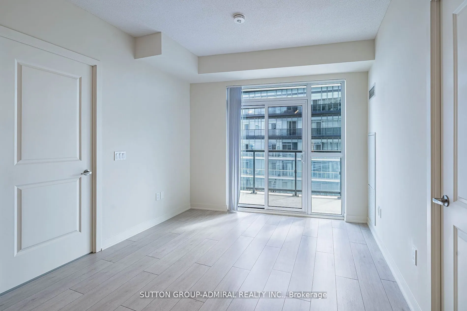 38 Annie Craig Drive, #4806