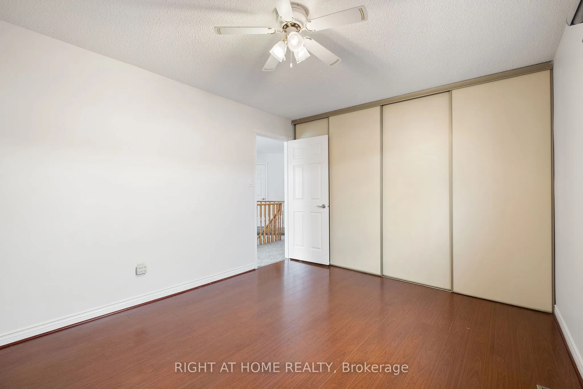 7 Lord Simcoe Drive