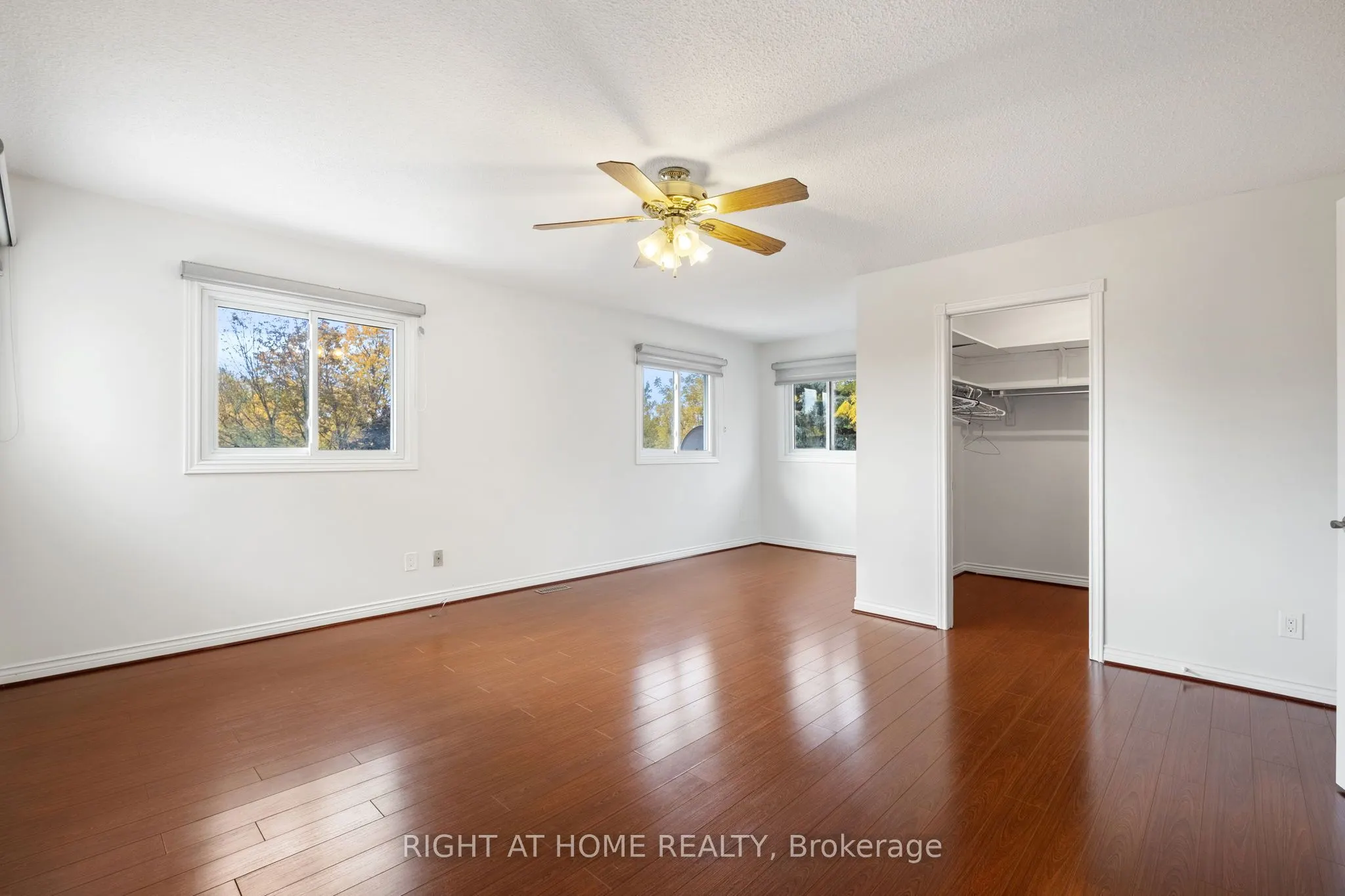 7 Lord Simcoe Drive