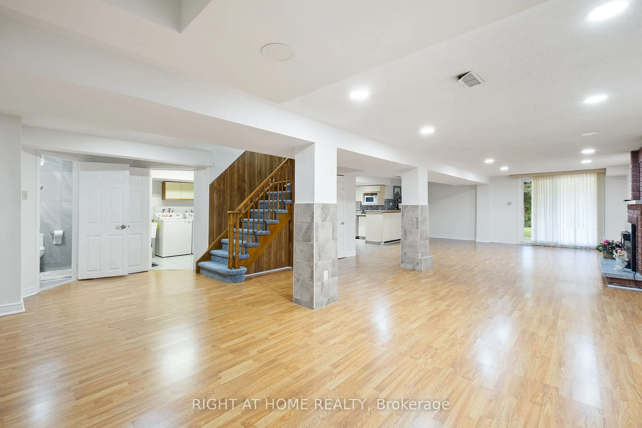 7 Lord Simcoe Drive
