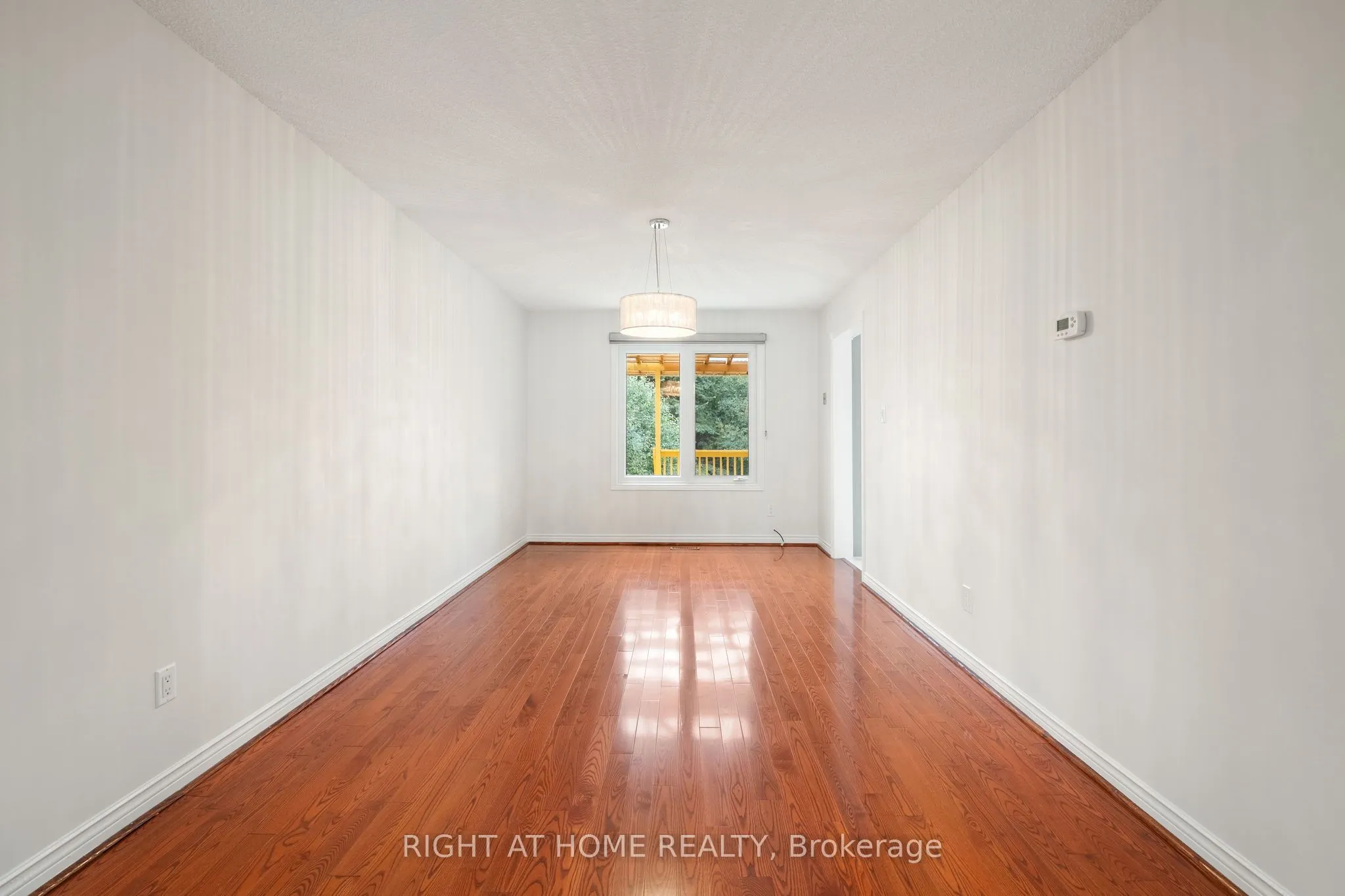 7 Lord Simcoe Drive