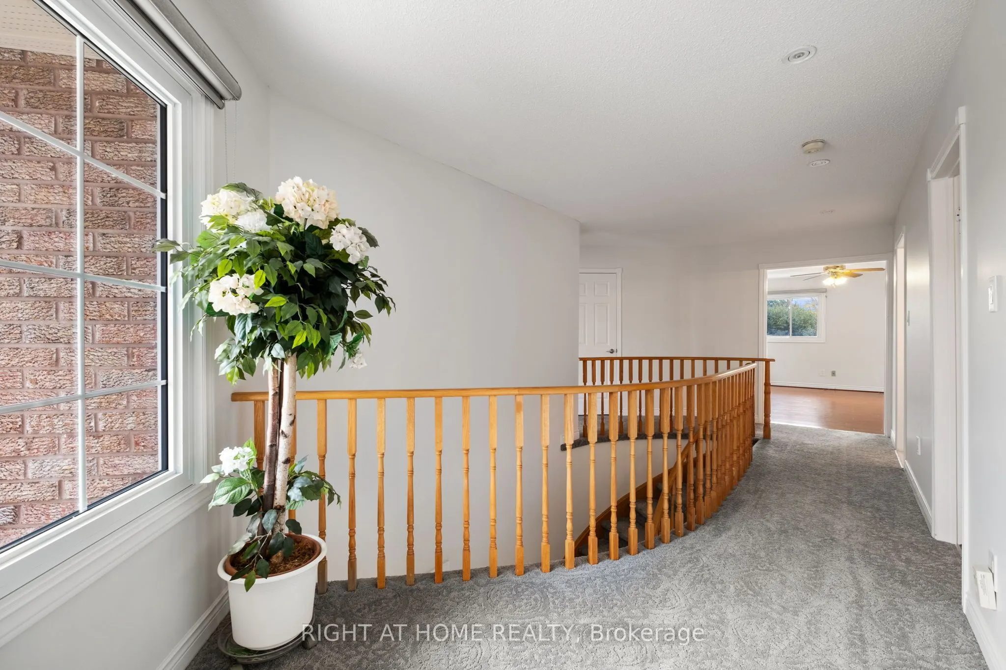 7 Lord Simcoe Drive