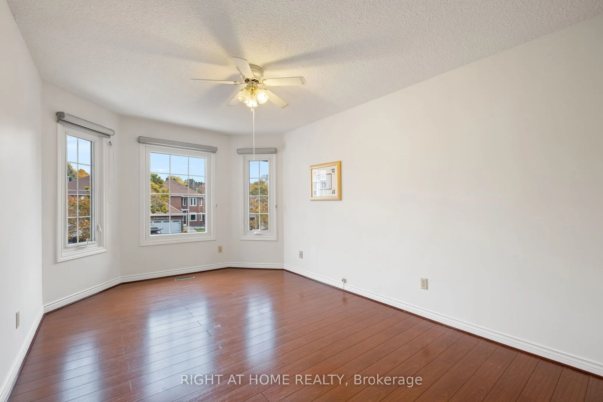 7 Lord Simcoe Drive