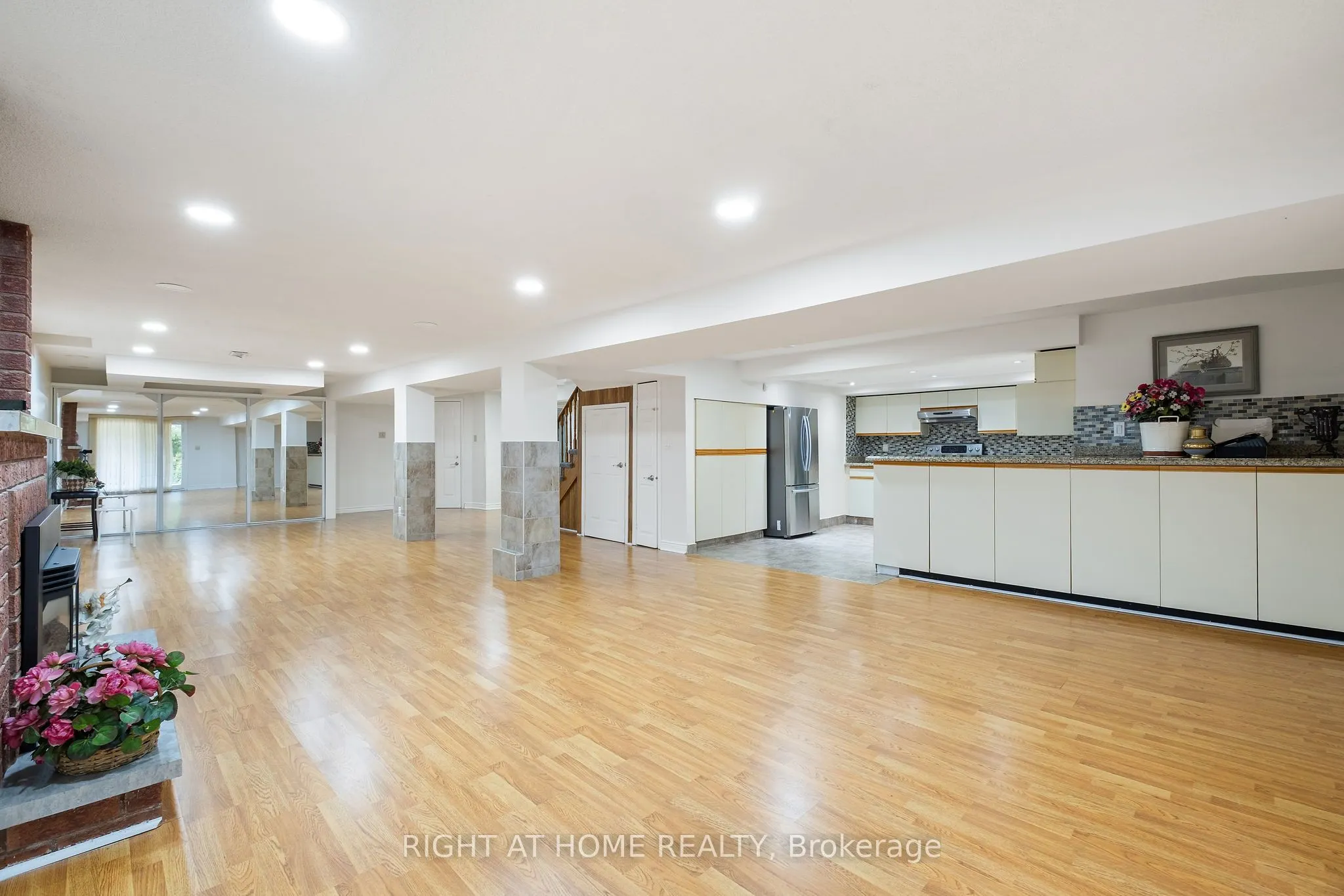 7 Lord Simcoe Drive