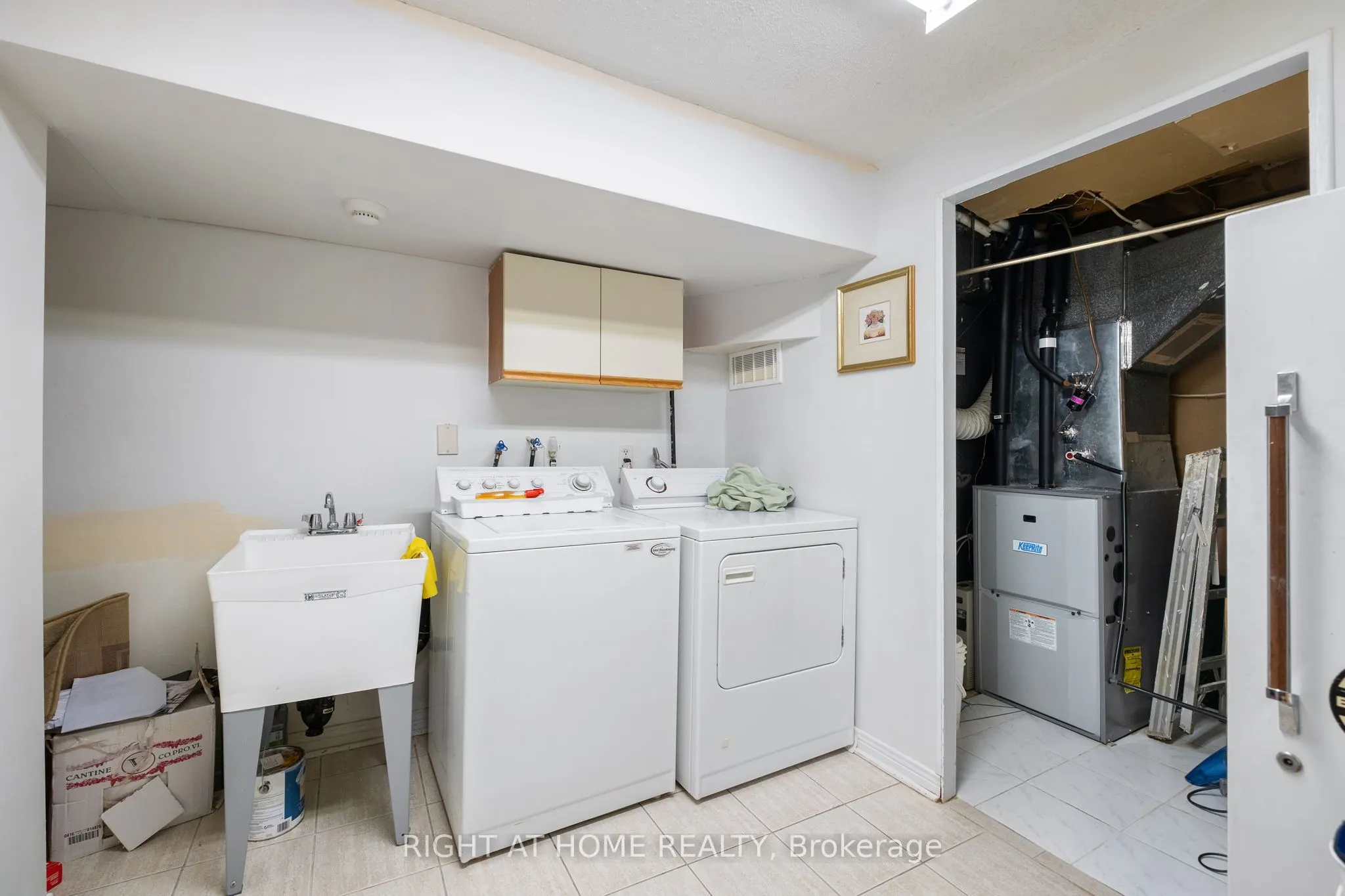 7 Lord Simcoe Drive