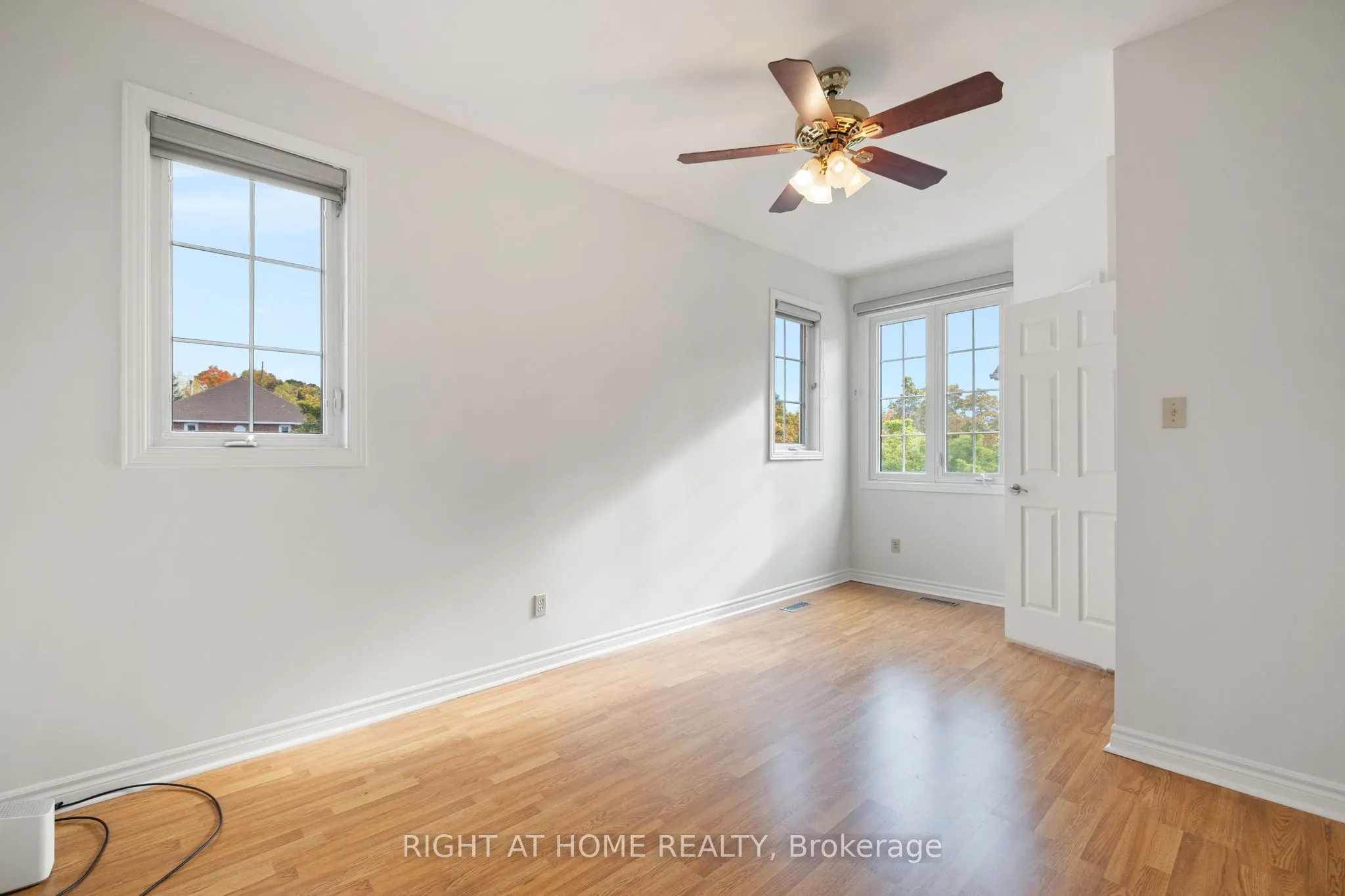 7 Lord Simcoe Drive