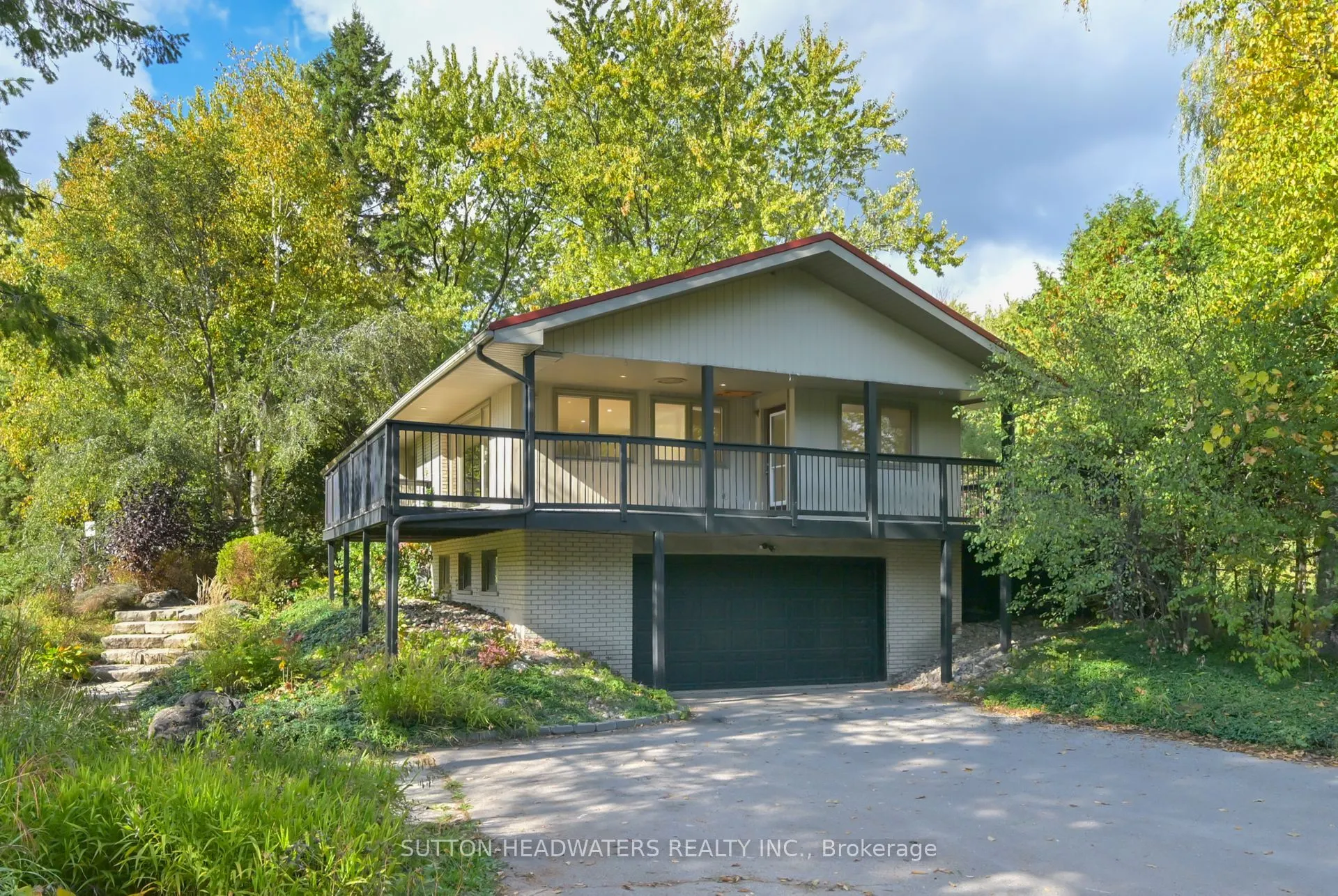 5 Cedar Drive