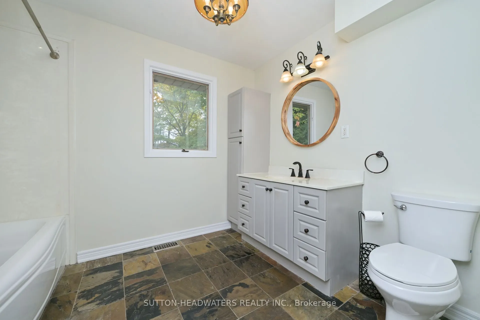 5 Cedar Drive