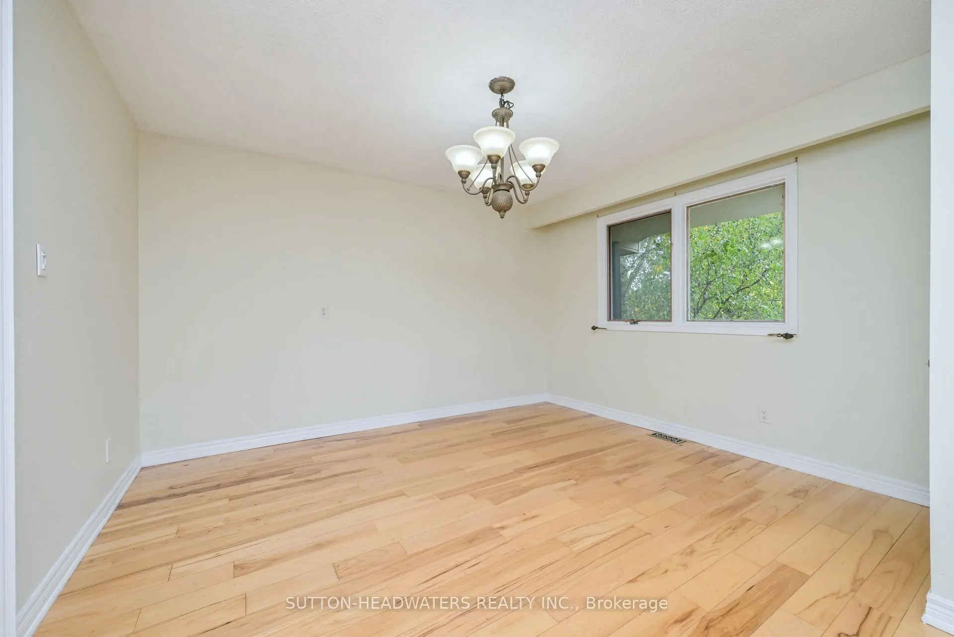 5 Cedar Drive