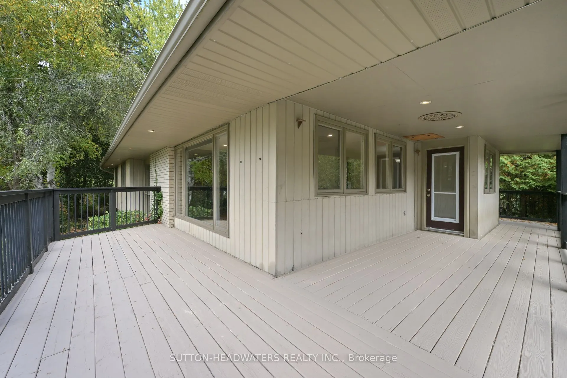 5 Cedar Drive