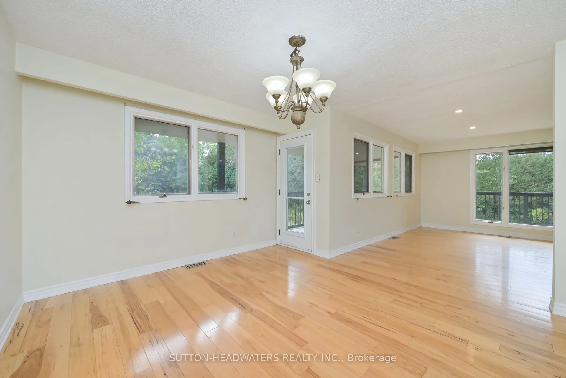 5 Cedar Drive