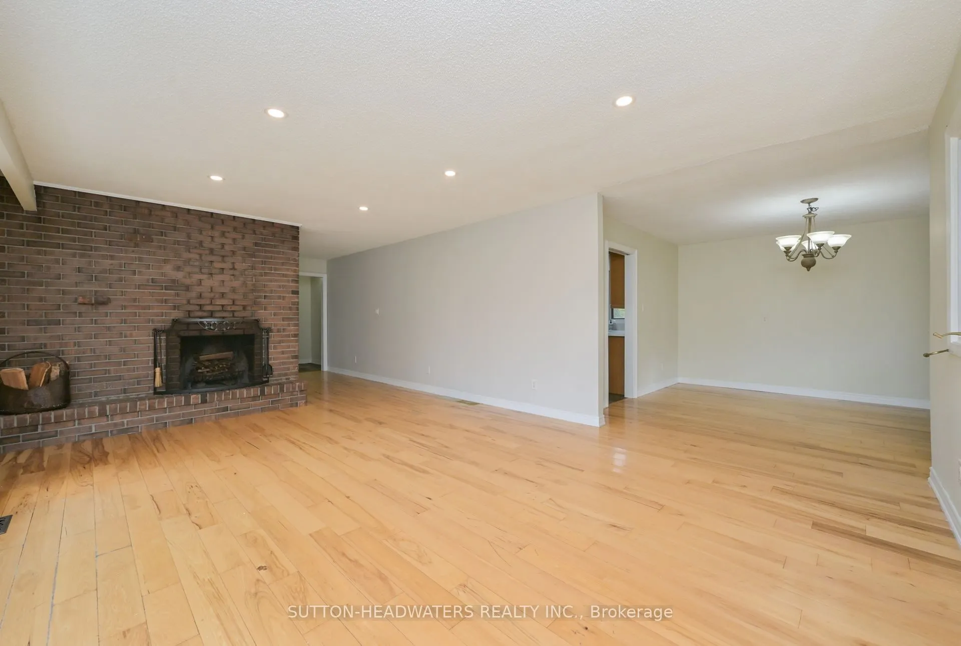 5 Cedar Drive