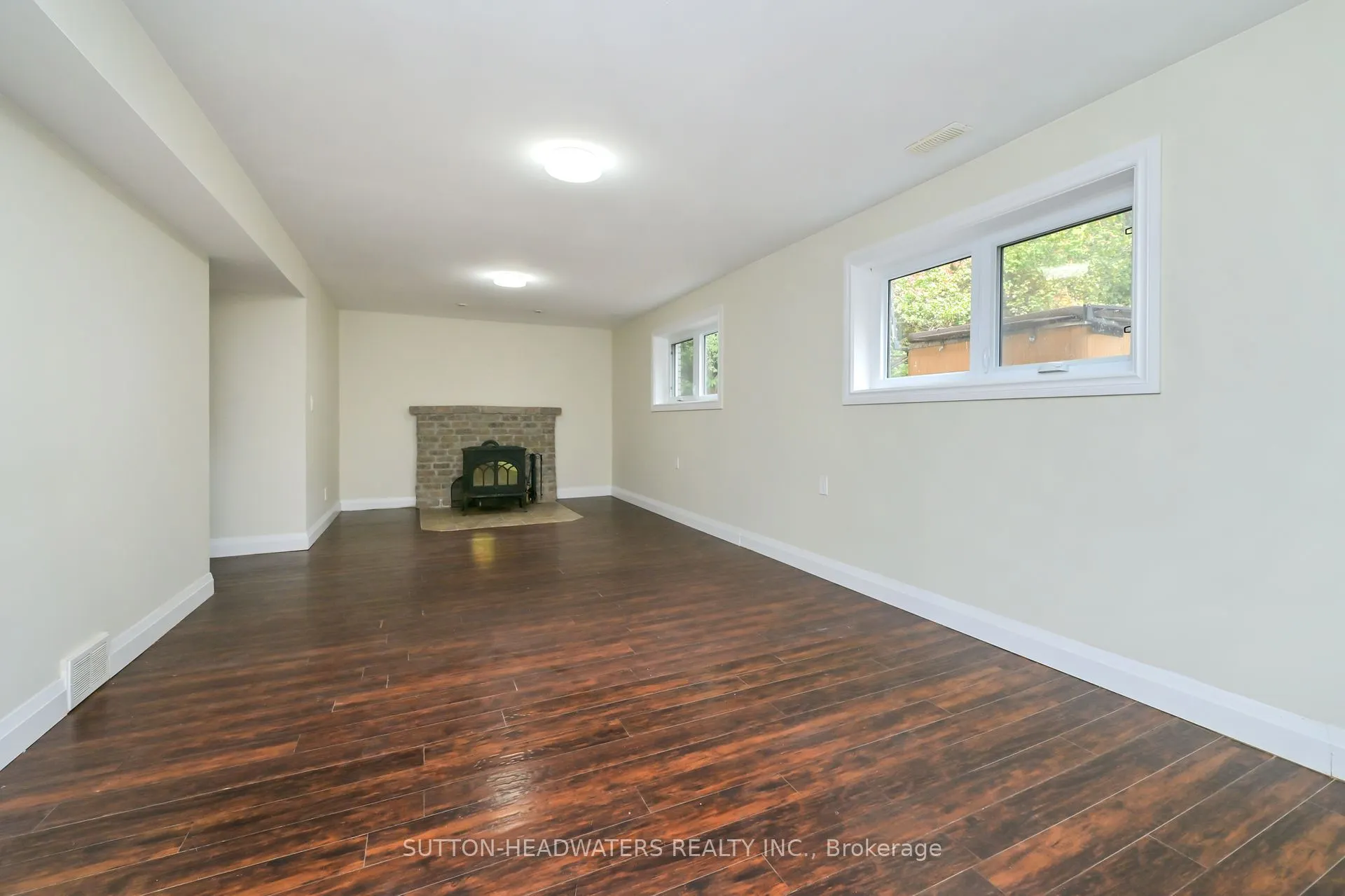5 Cedar Drive