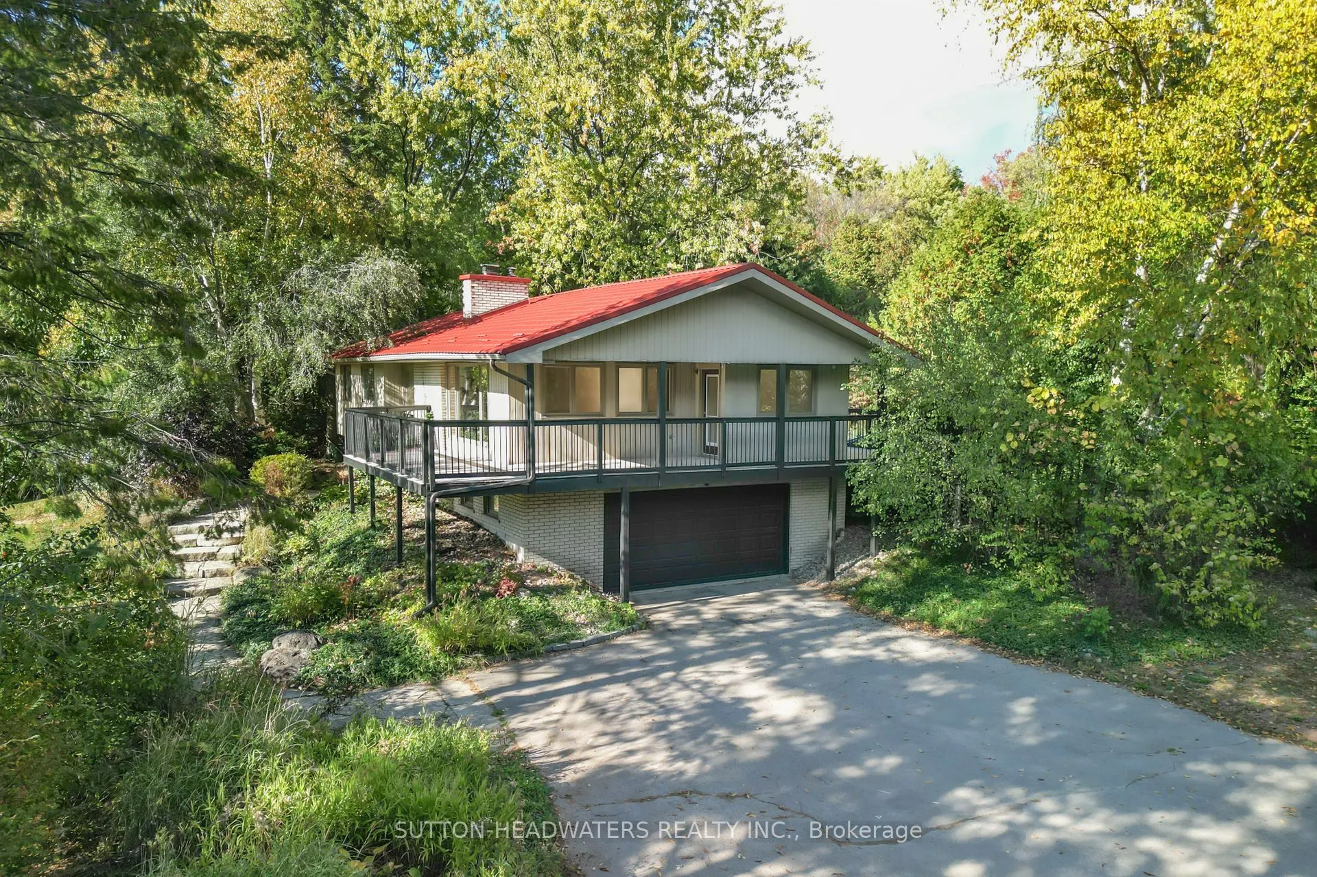5 Cedar Drive