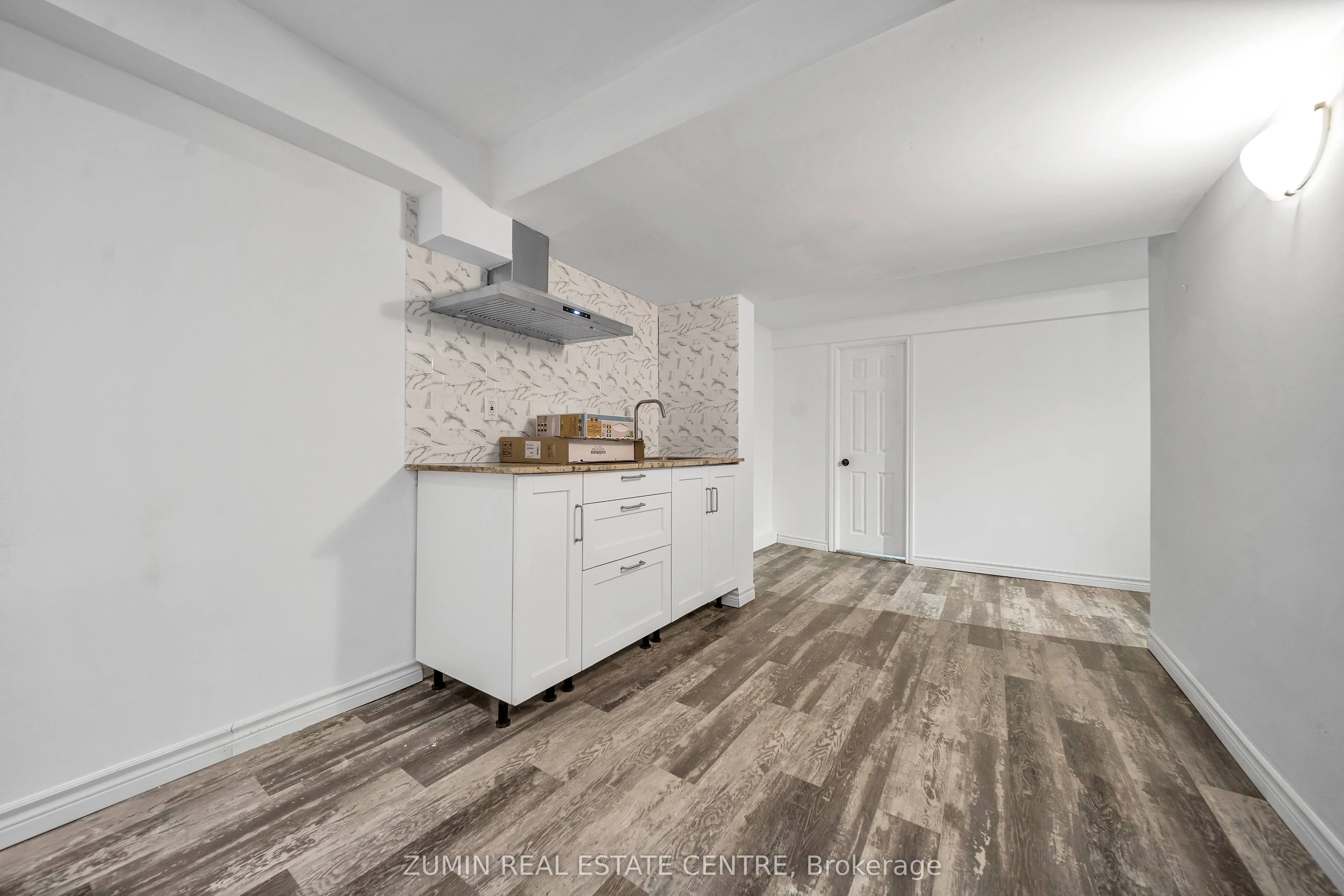 121 Carberry Crescent