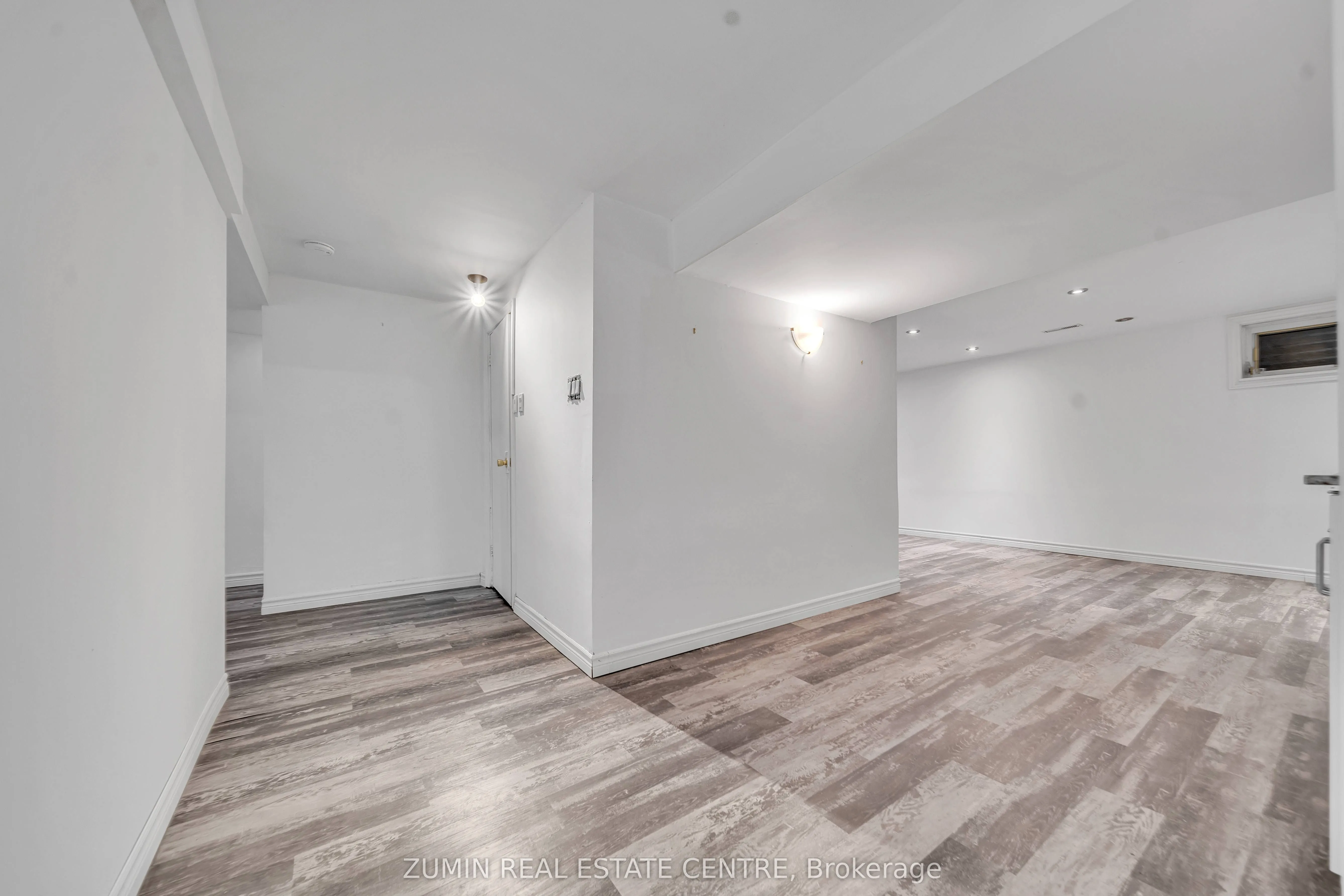 121 Carberry Crescent