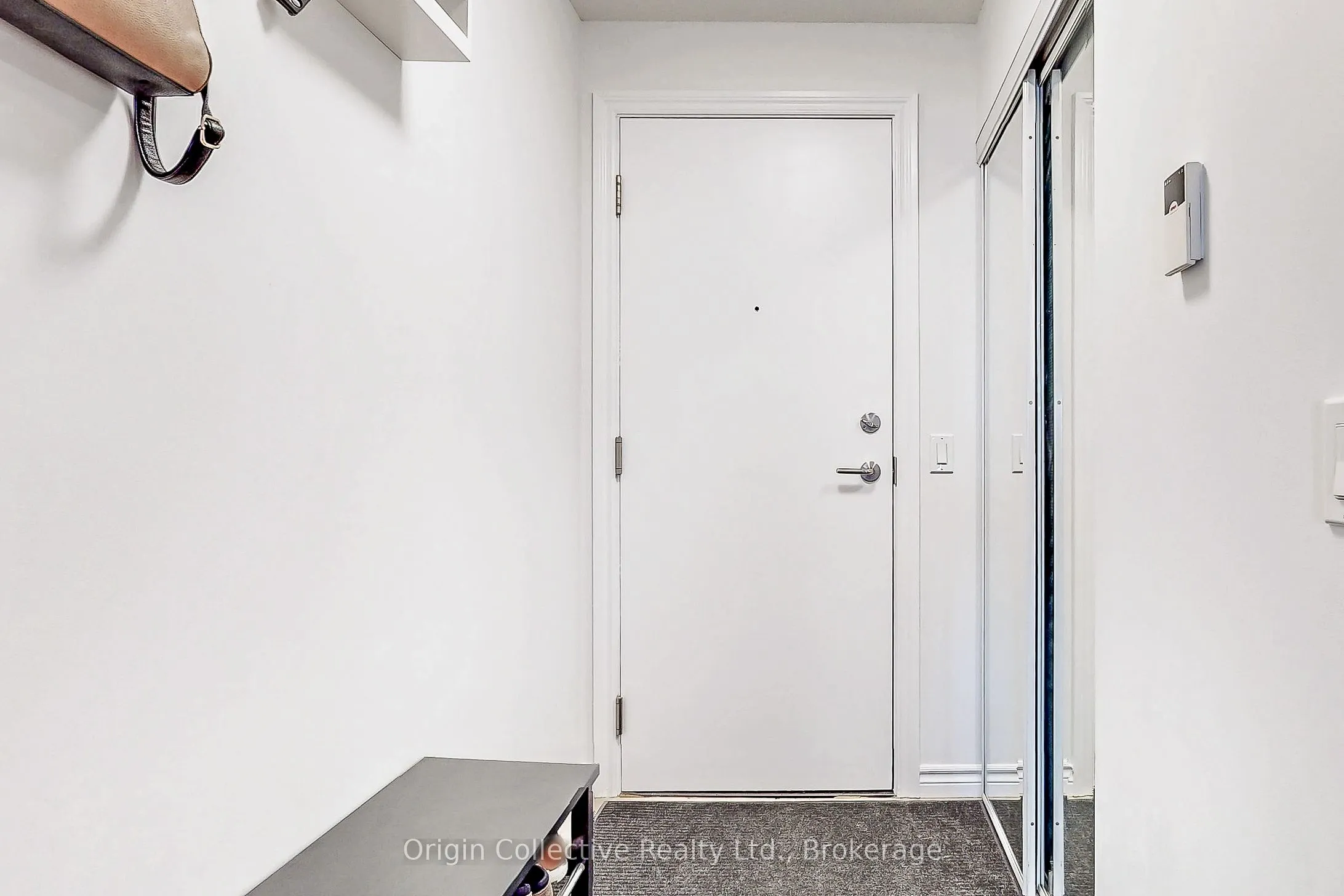 5233 Dundas Street W, #1916