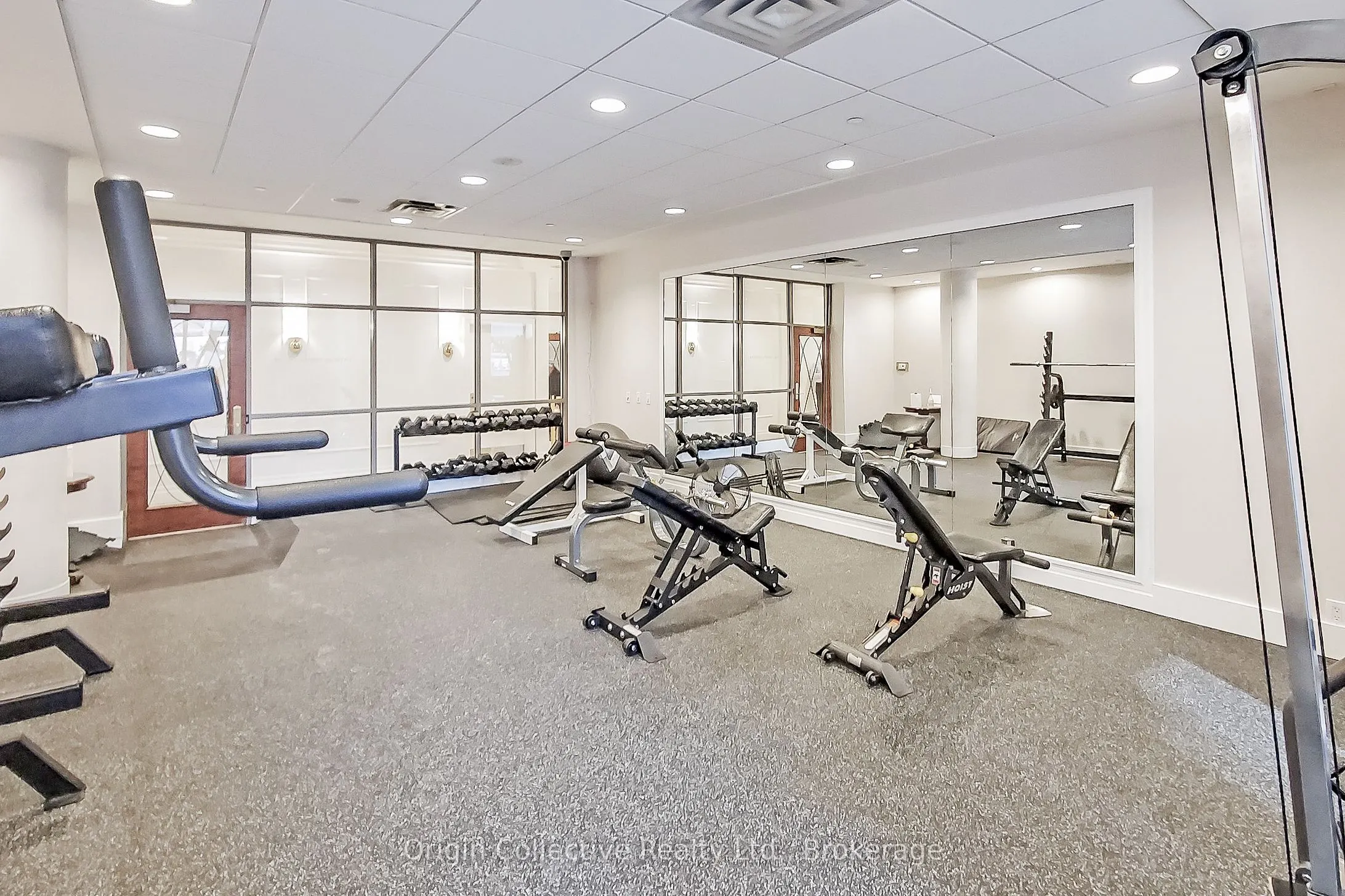 5233 Dundas Street W, #1916