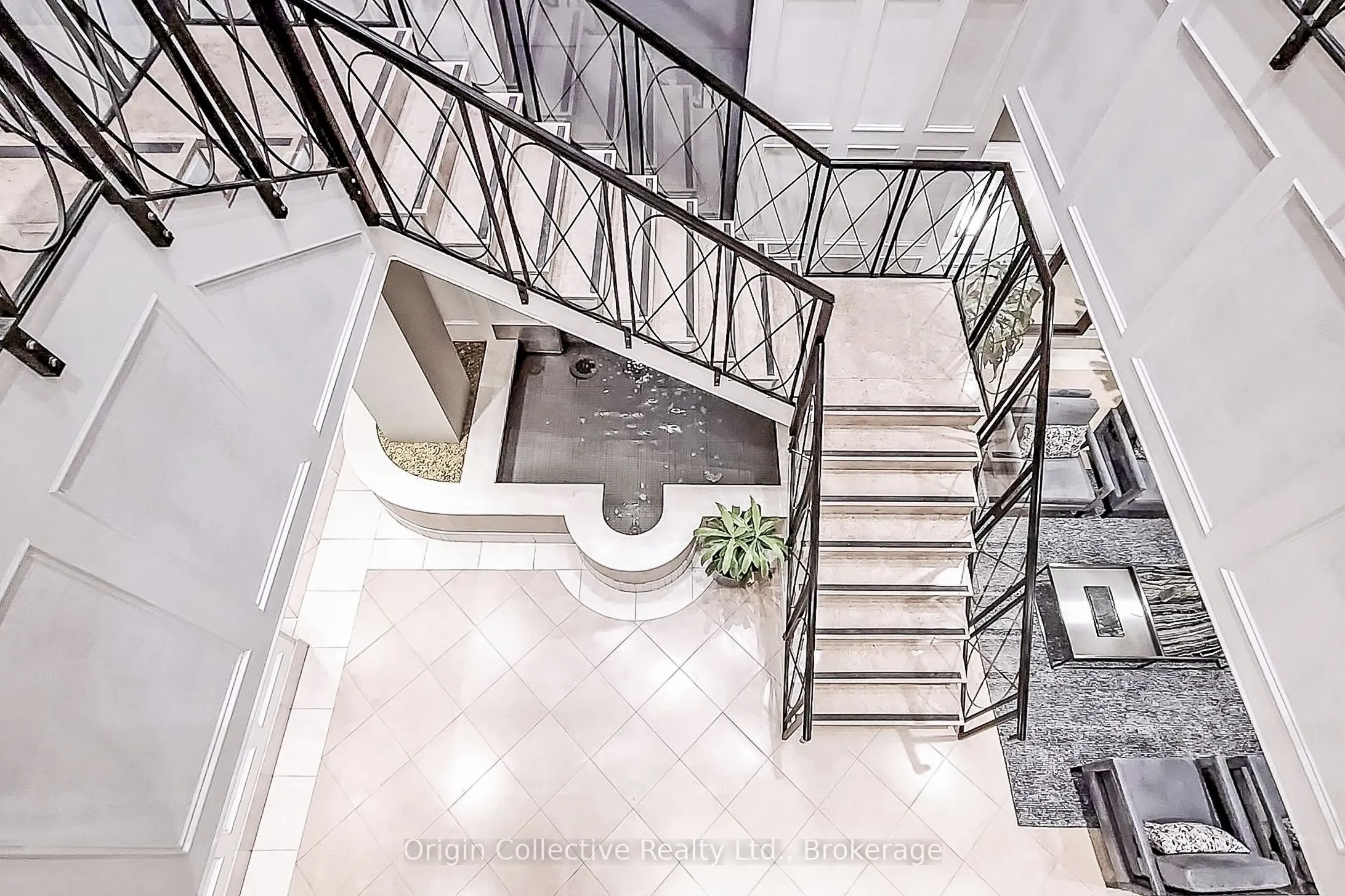 5233 Dundas Street W, #1916