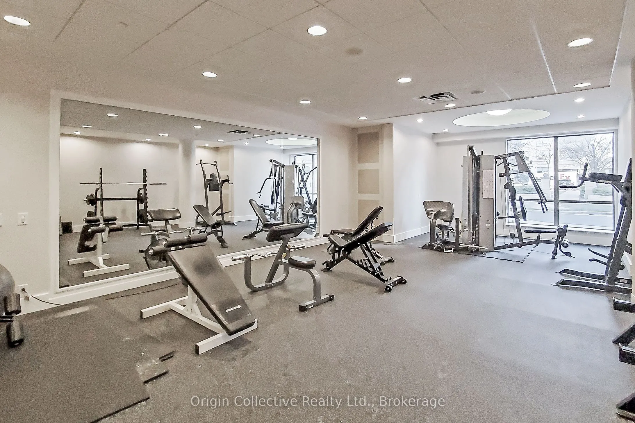 5233 Dundas Street W, #1916