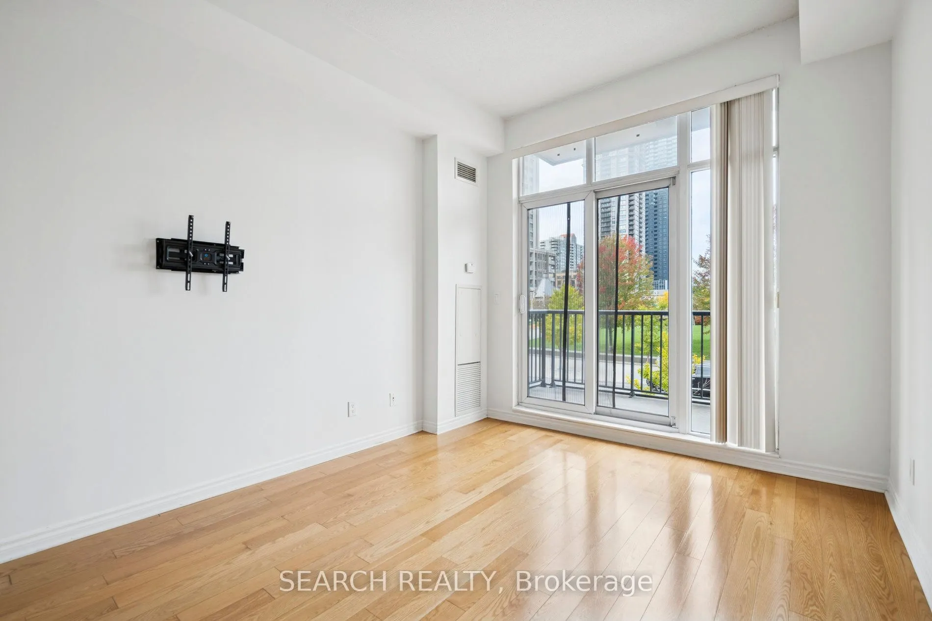 330 Princess Royal Drive, #203