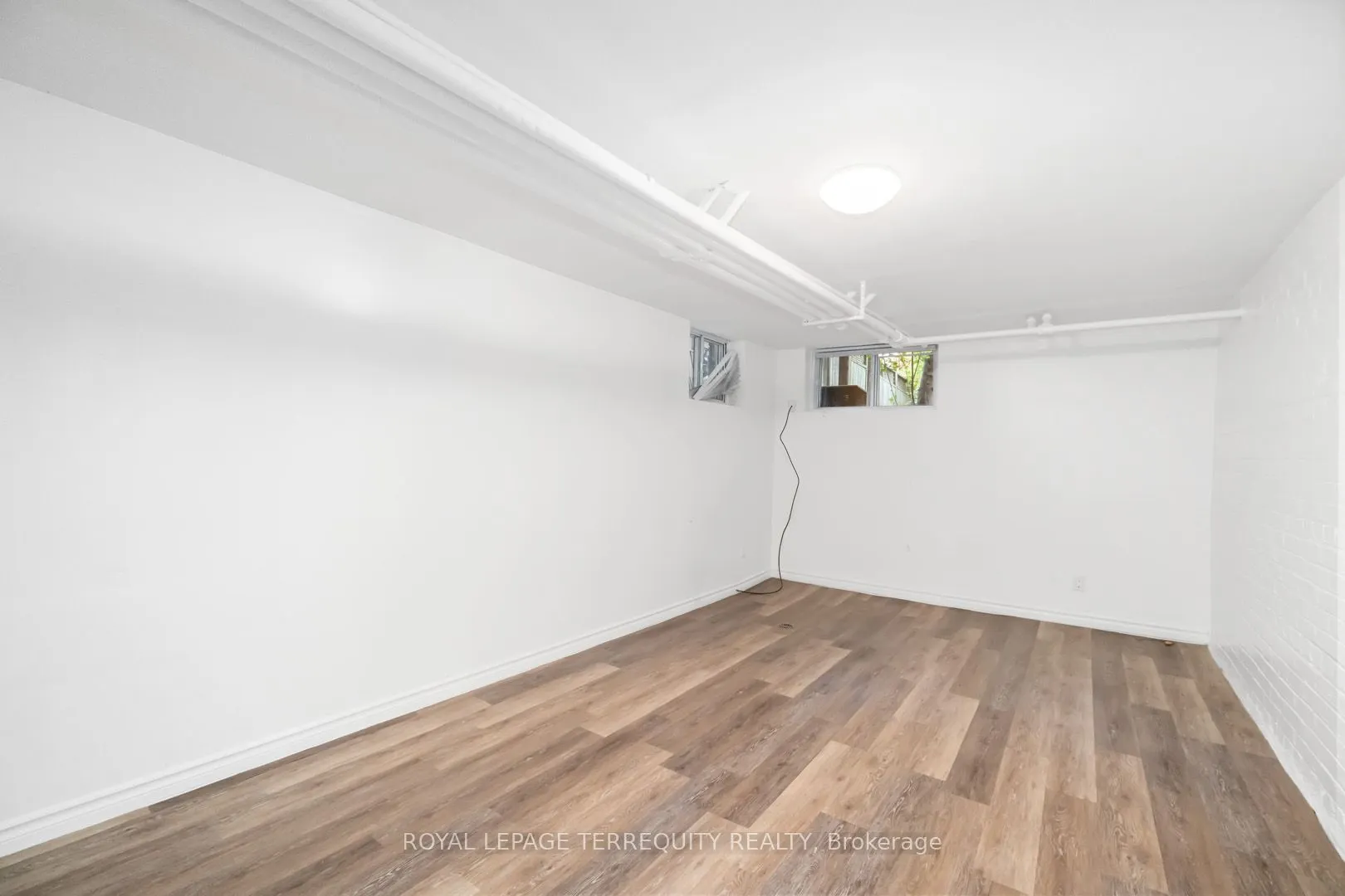 33 St John's Road, #Basement