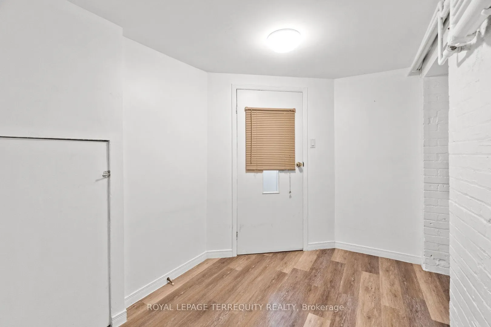 33 St John's Road, #Basement