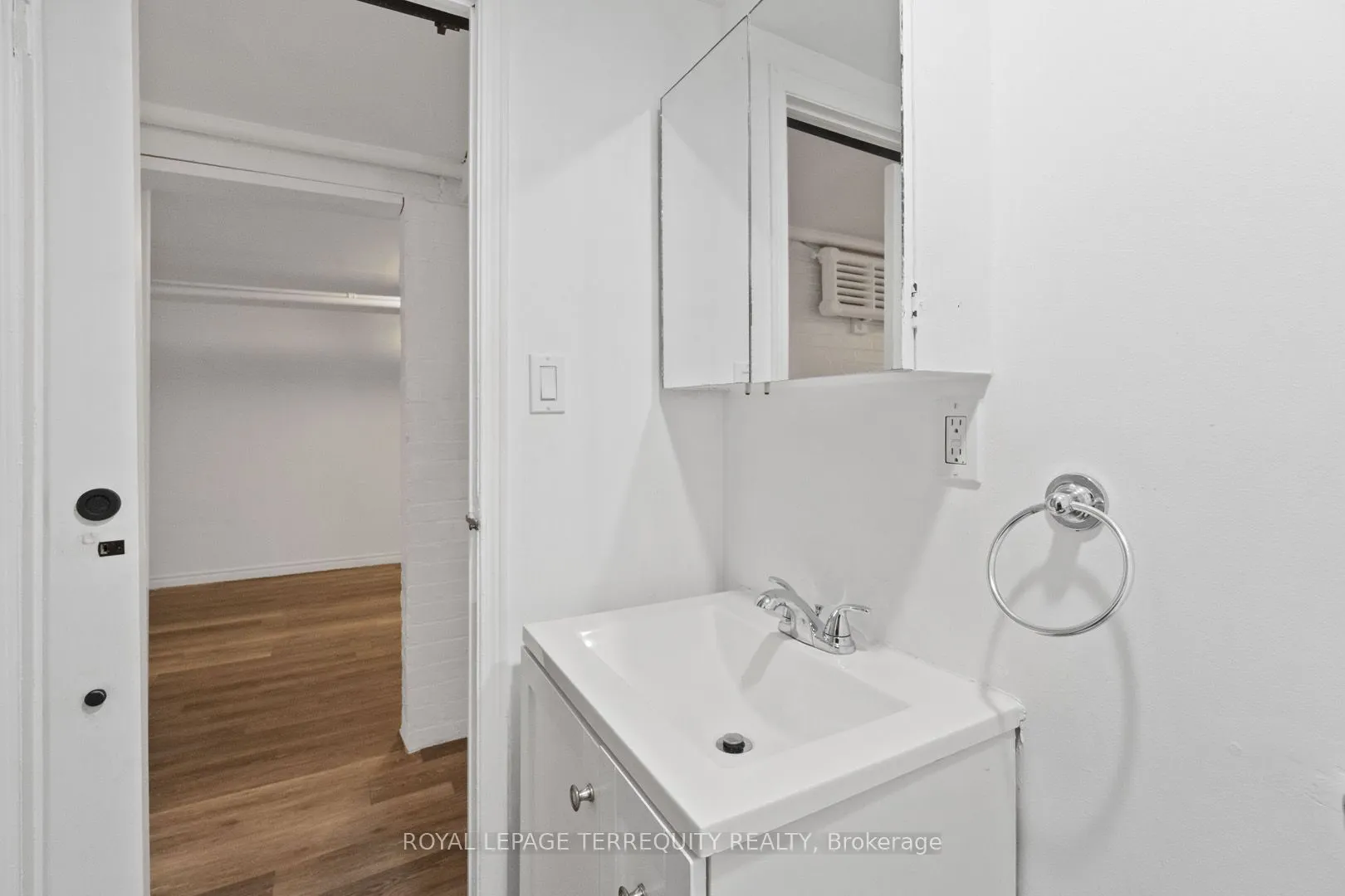 33 St John's Road, #Basement