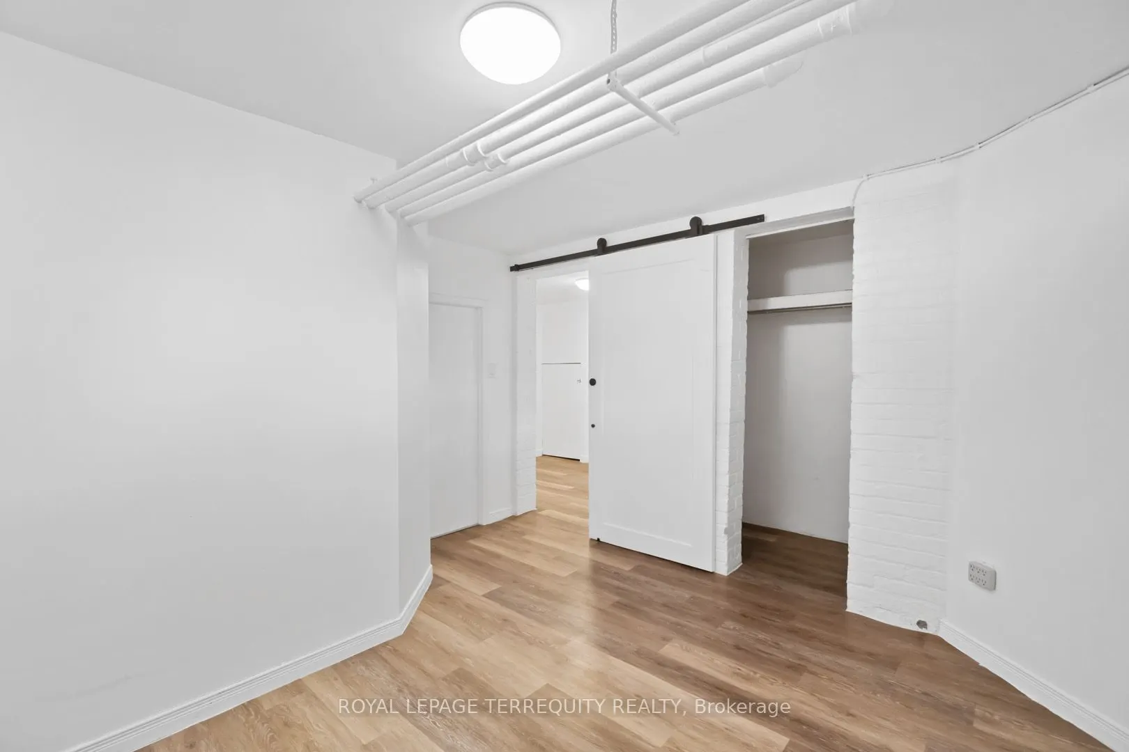 33 St John's Road, #Basement