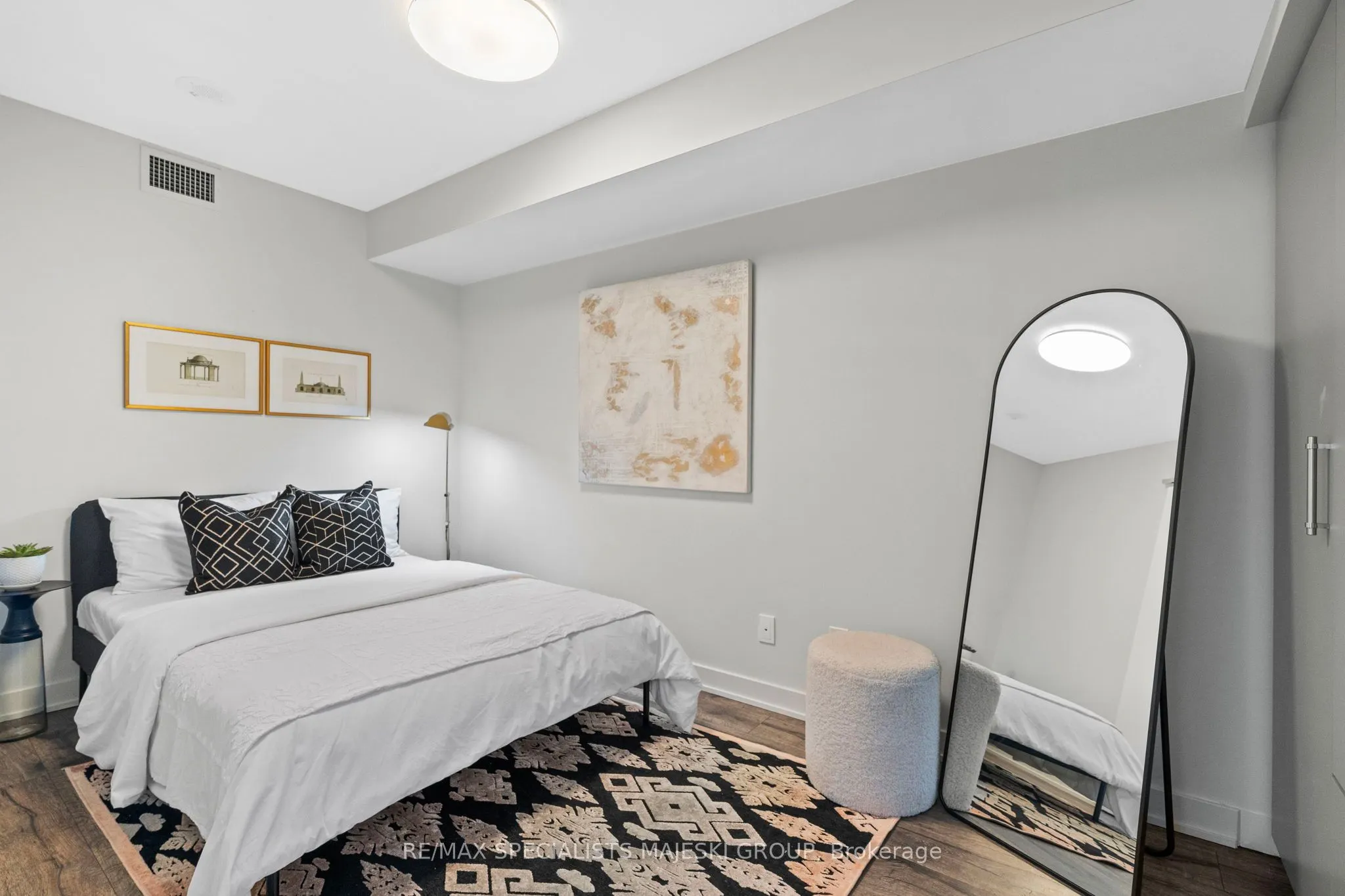 11 Superior Avenue, #706