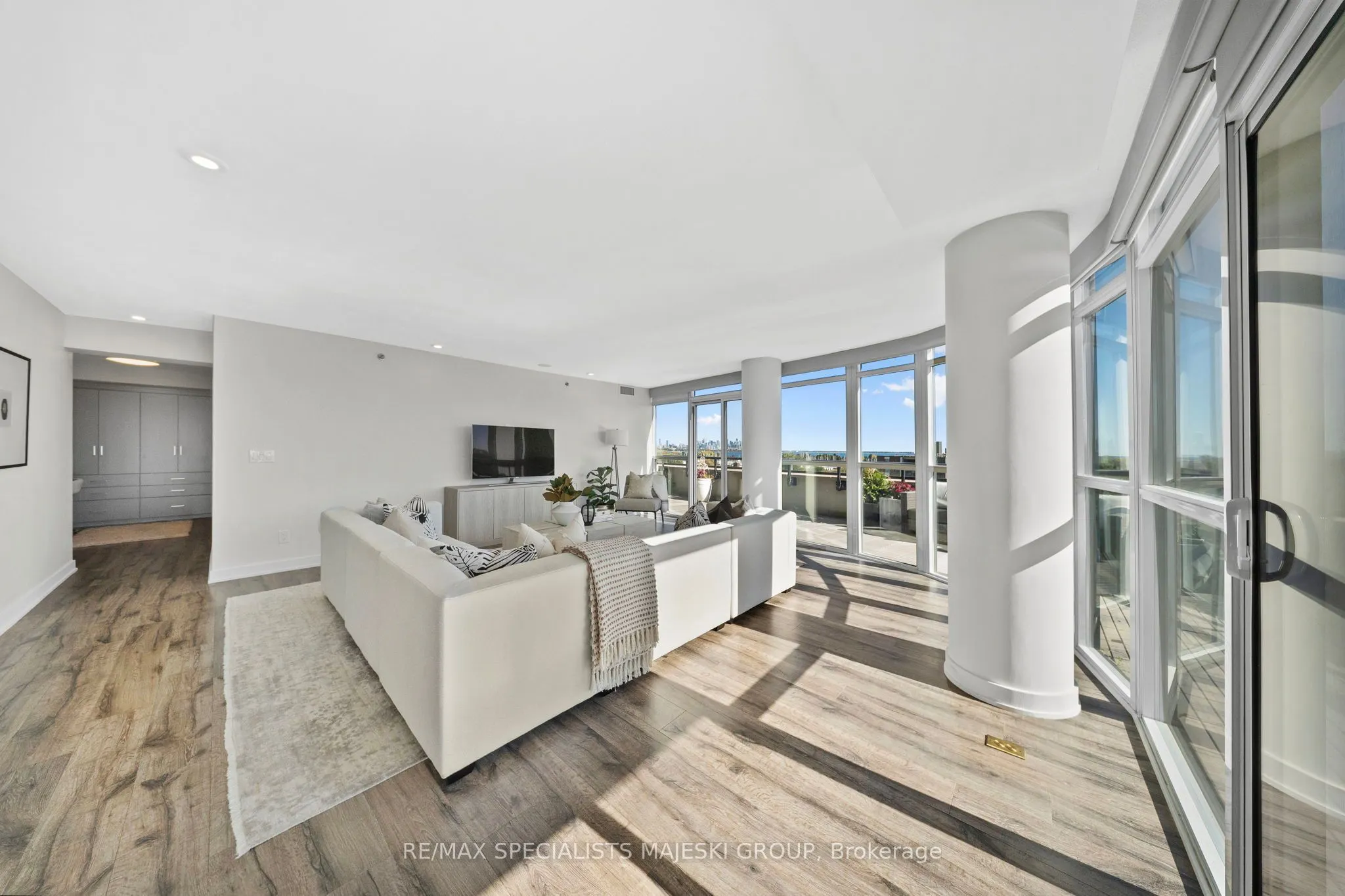 11 Superior Avenue, #706