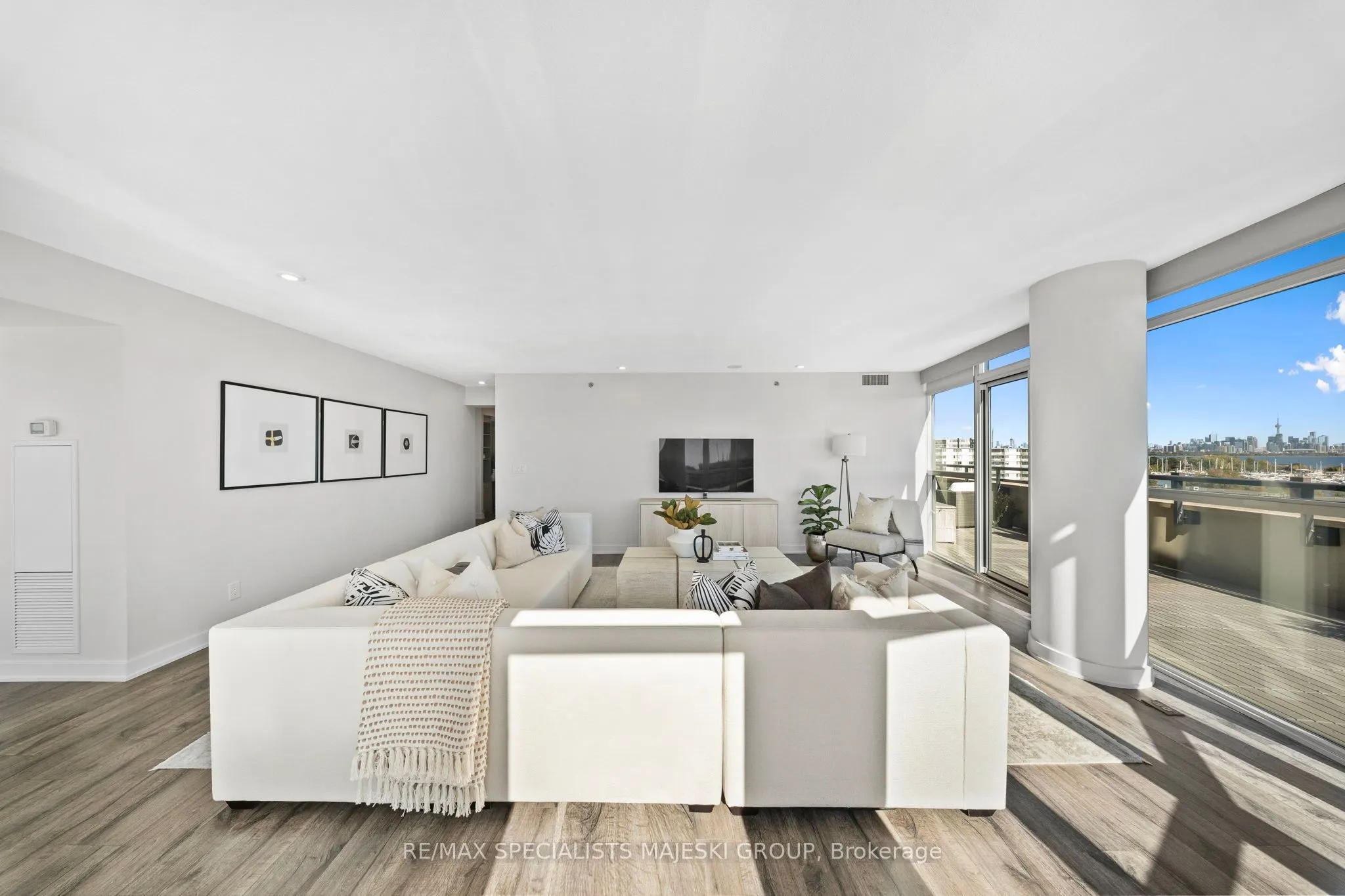 11 Superior Avenue, #706