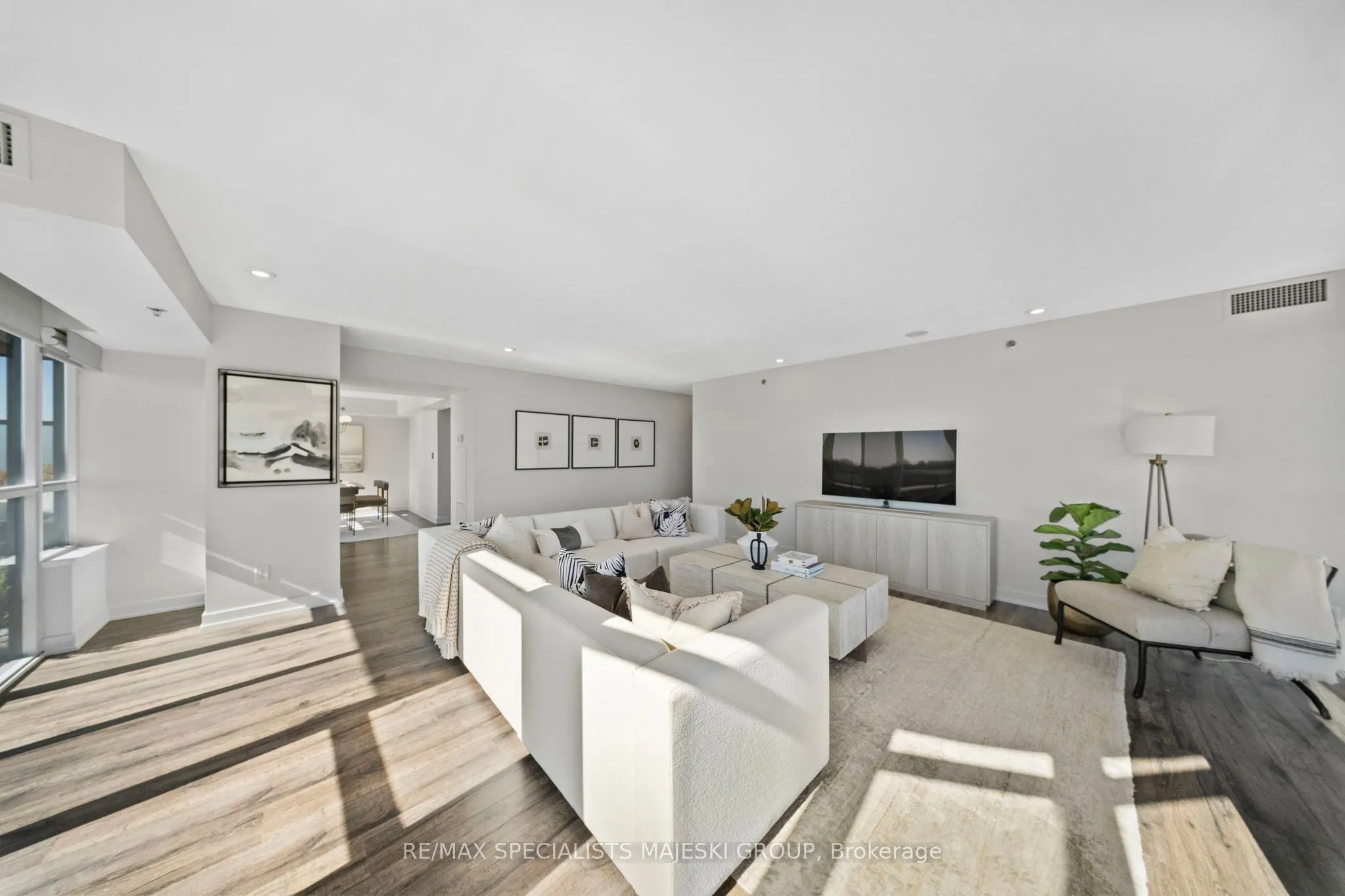 11 Superior Avenue, #706