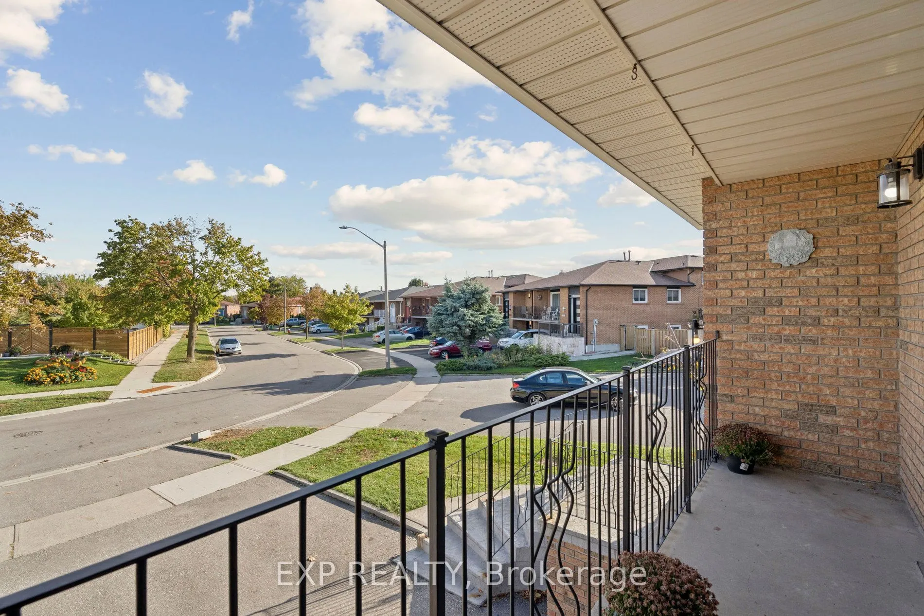 1596 Corkstone Glade