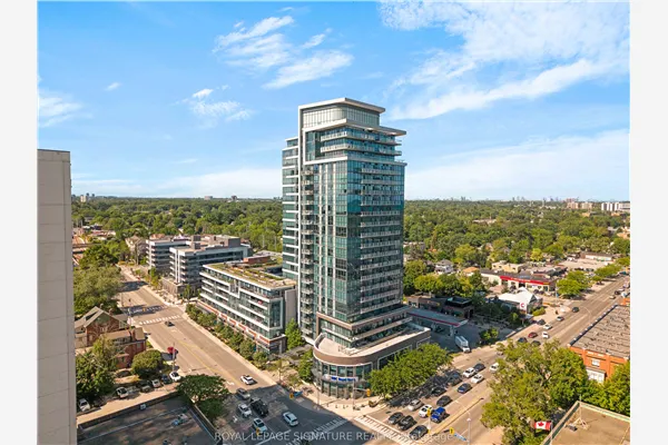 1 Hurontario Street, #203