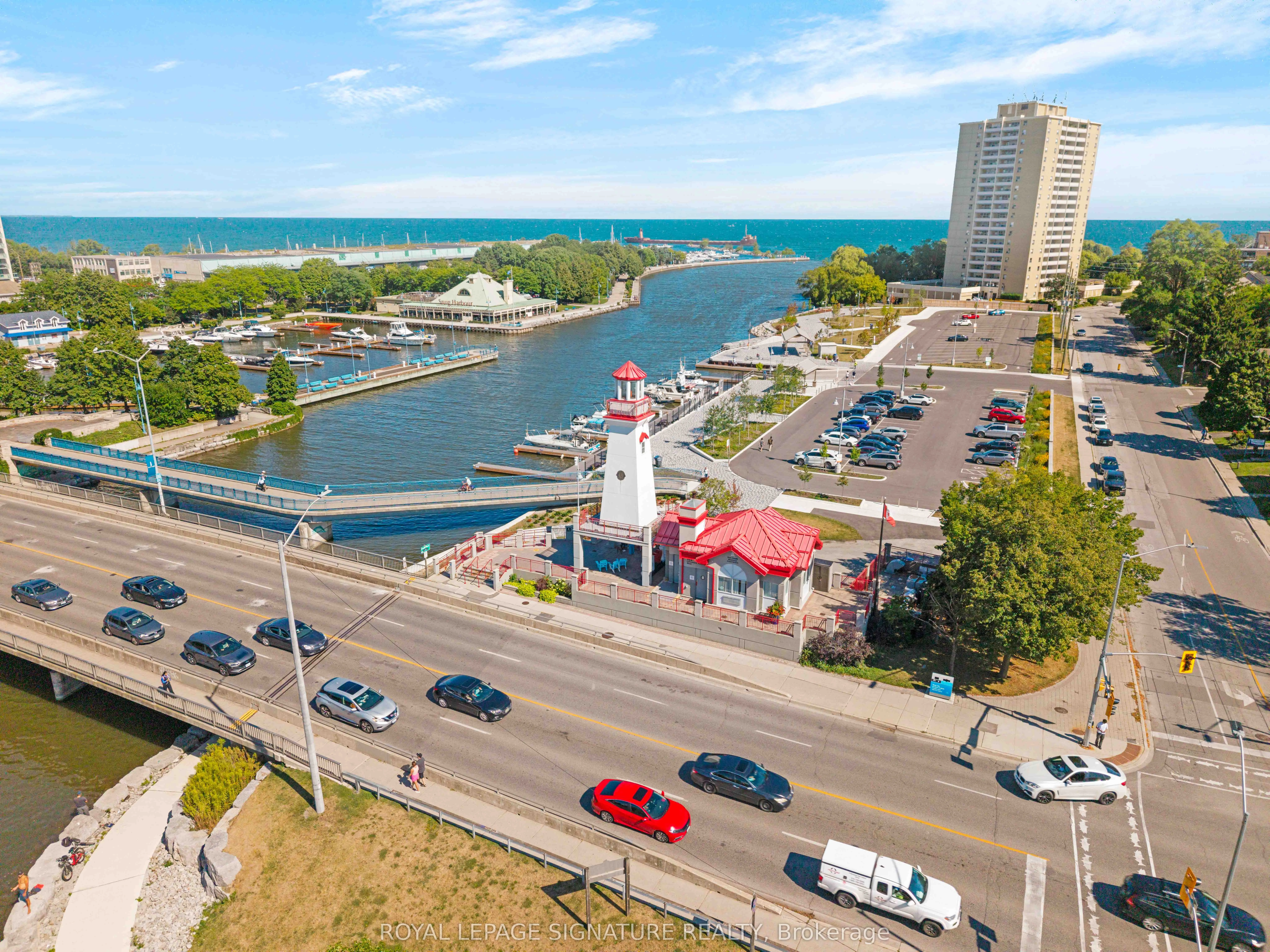 1 Hurontario Street, #203